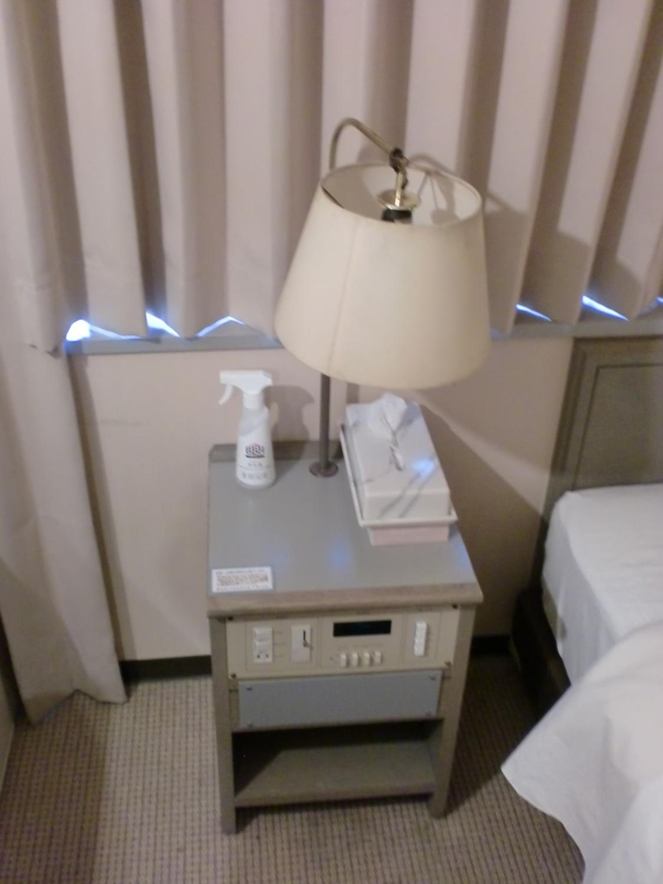 Double Room with Small Double Bed - Smoking photo 3