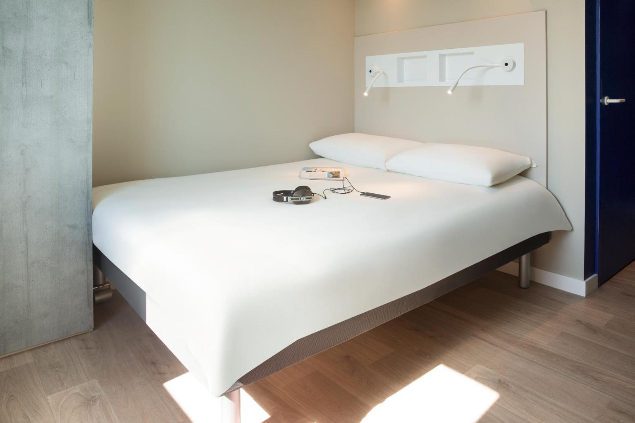 Standard Double Room - Photo 3