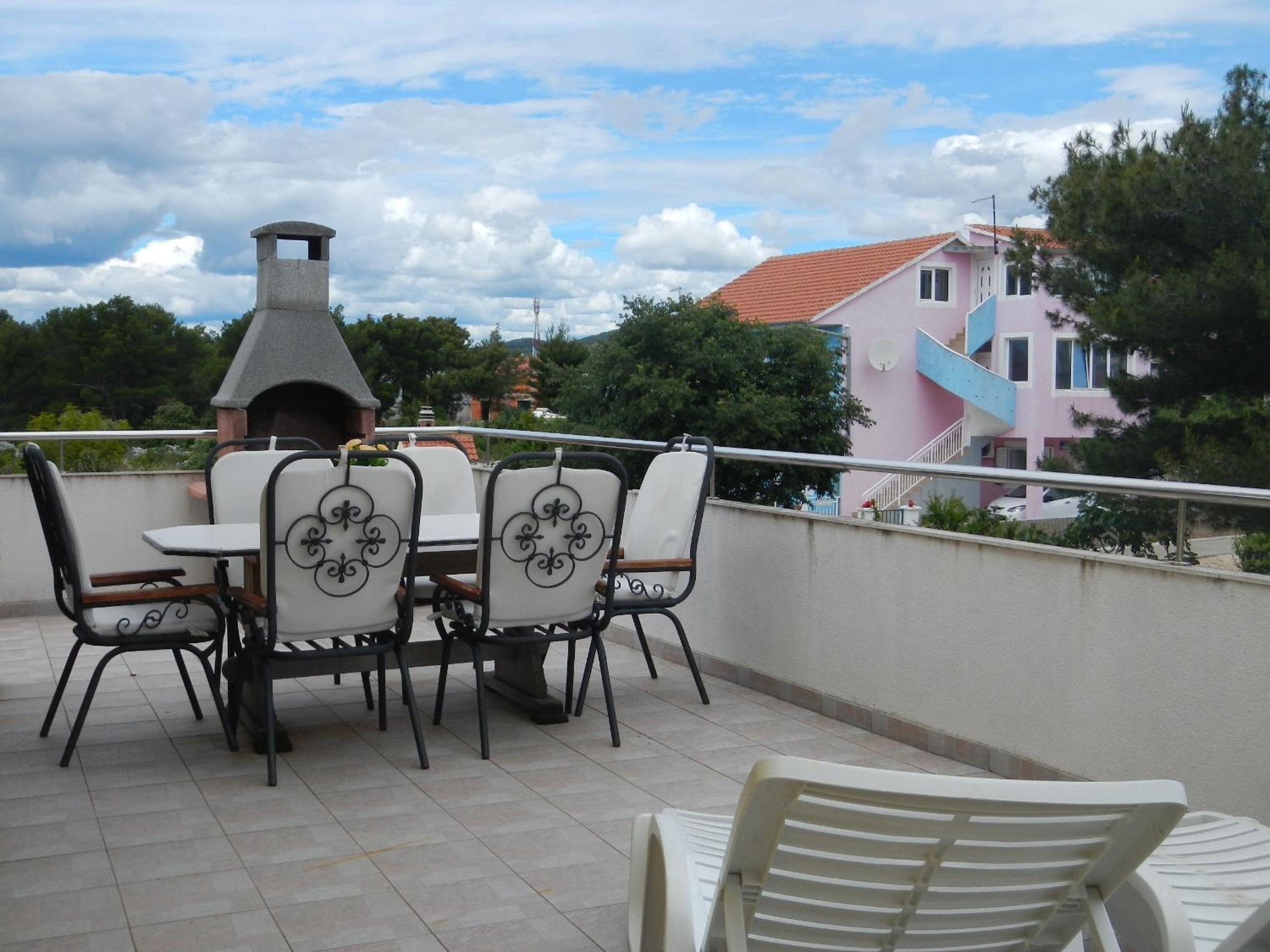 Apartment with Pool View  - Photo 6