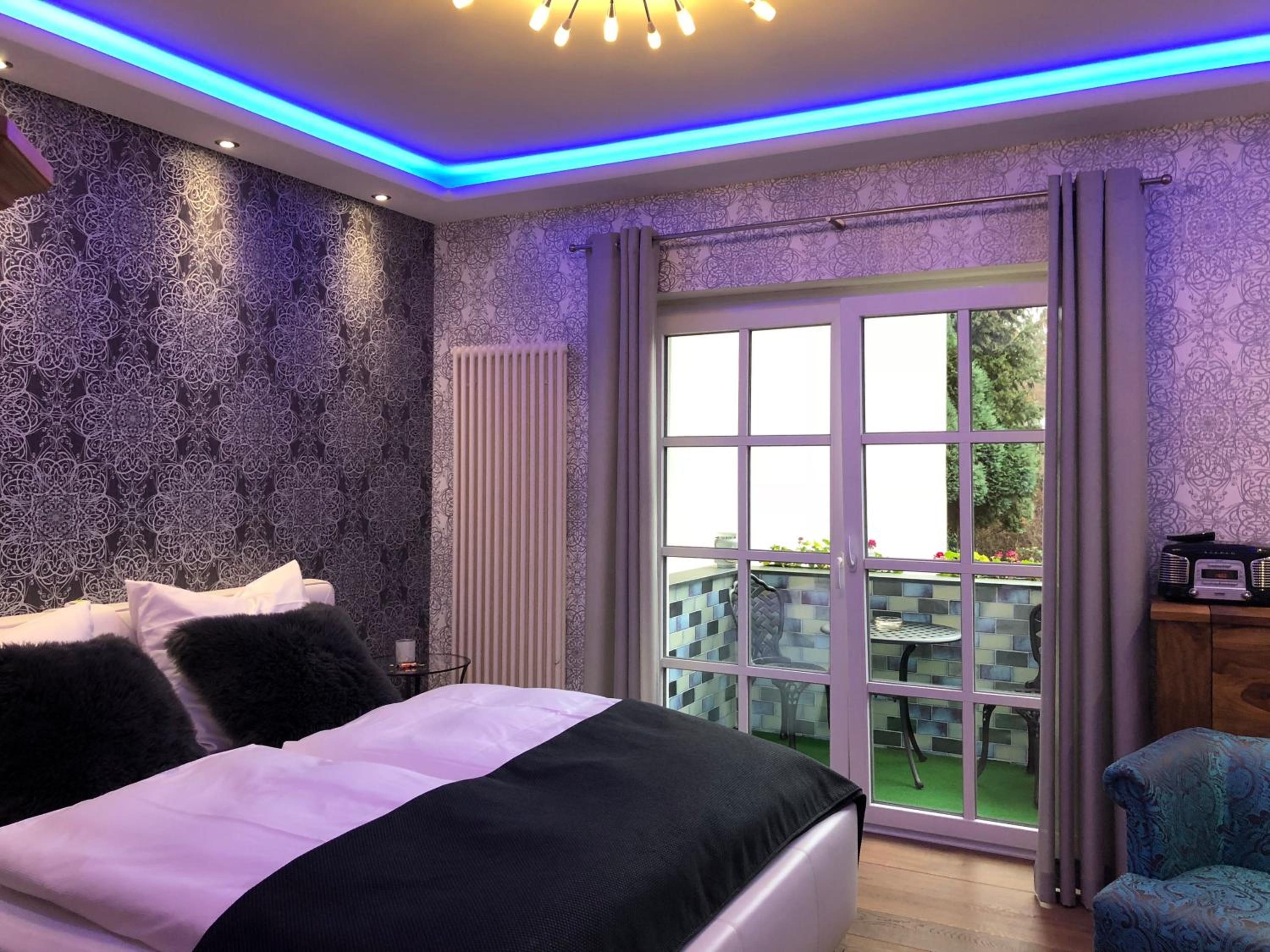 Apartment with Garden View - Photo 42