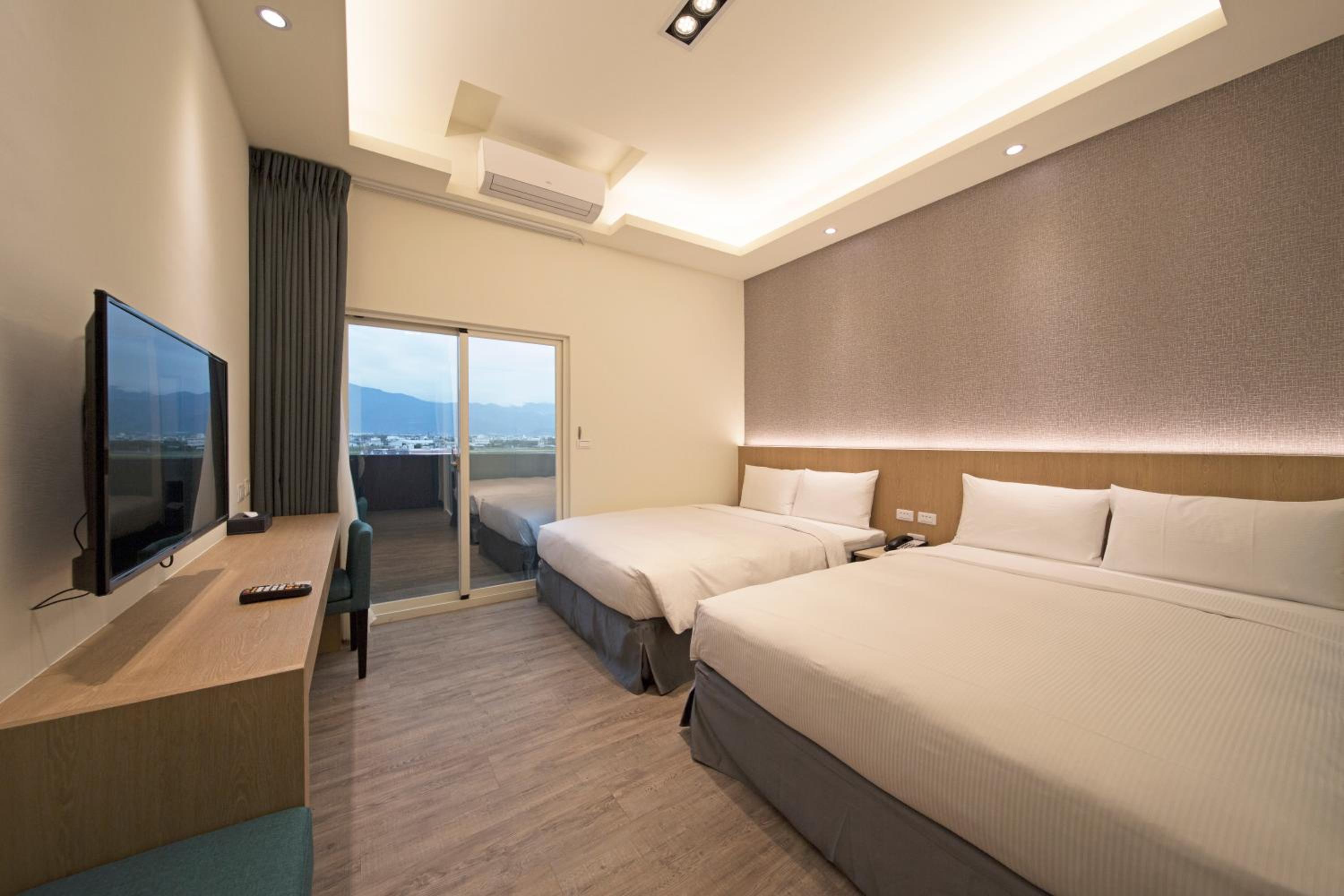 Standard Quadruple Room photo 3