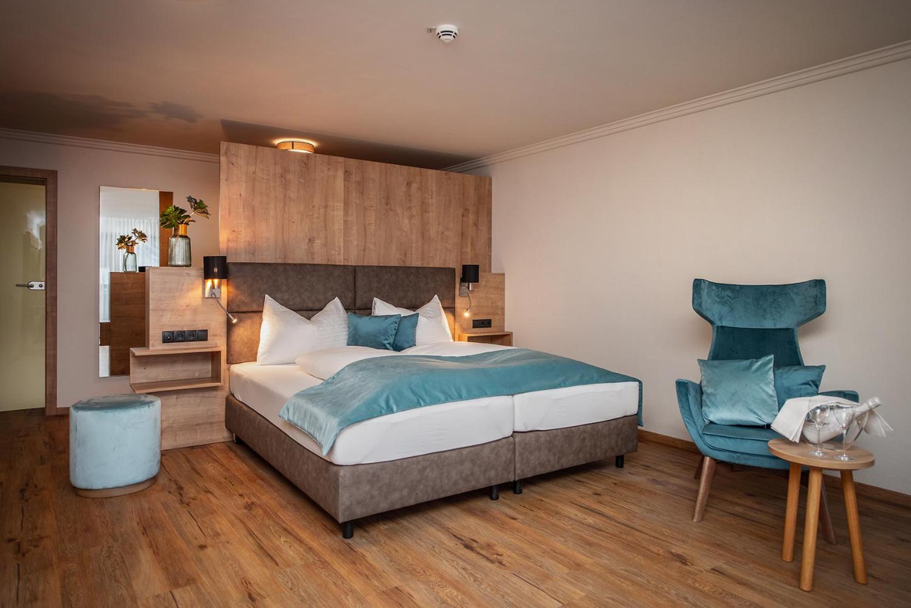 Junior Suite with Mountain View photo 2