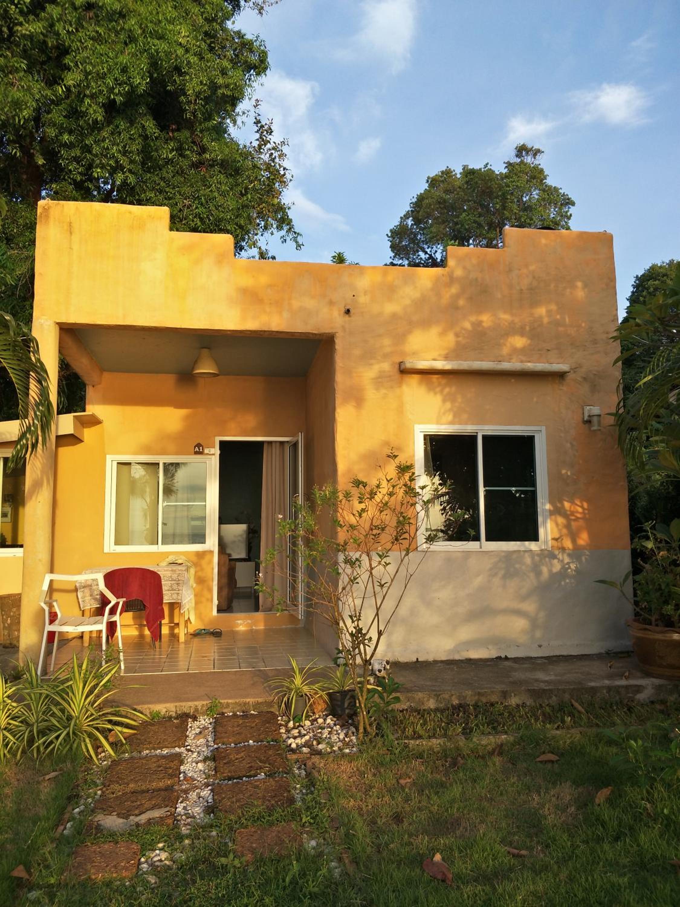 Bungalow photo 2