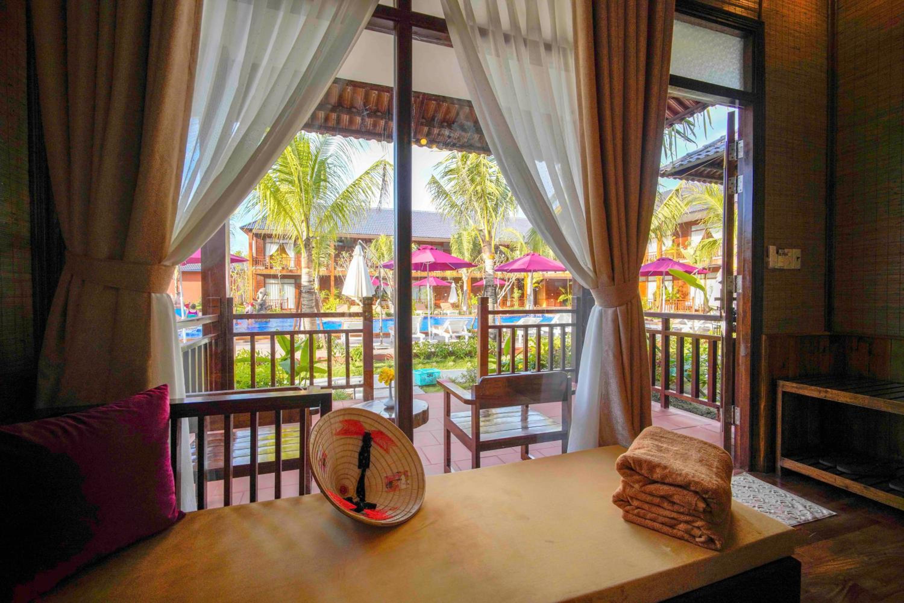 Bungalow with Pool View - Photo 21