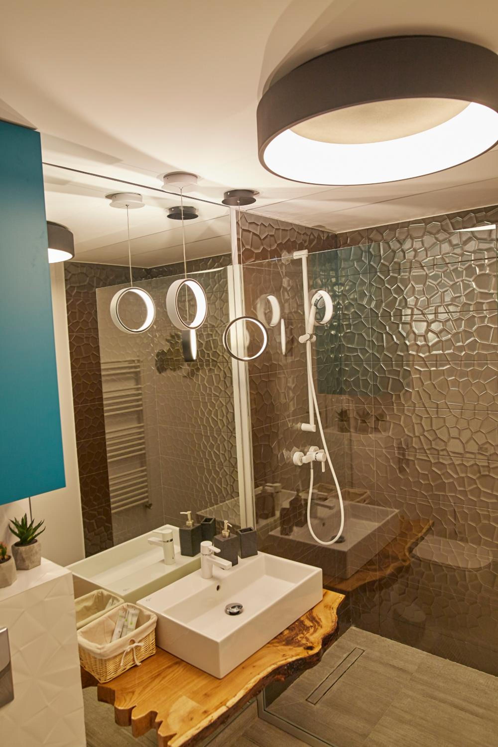 One-Bedroom Apartment - Photo 22