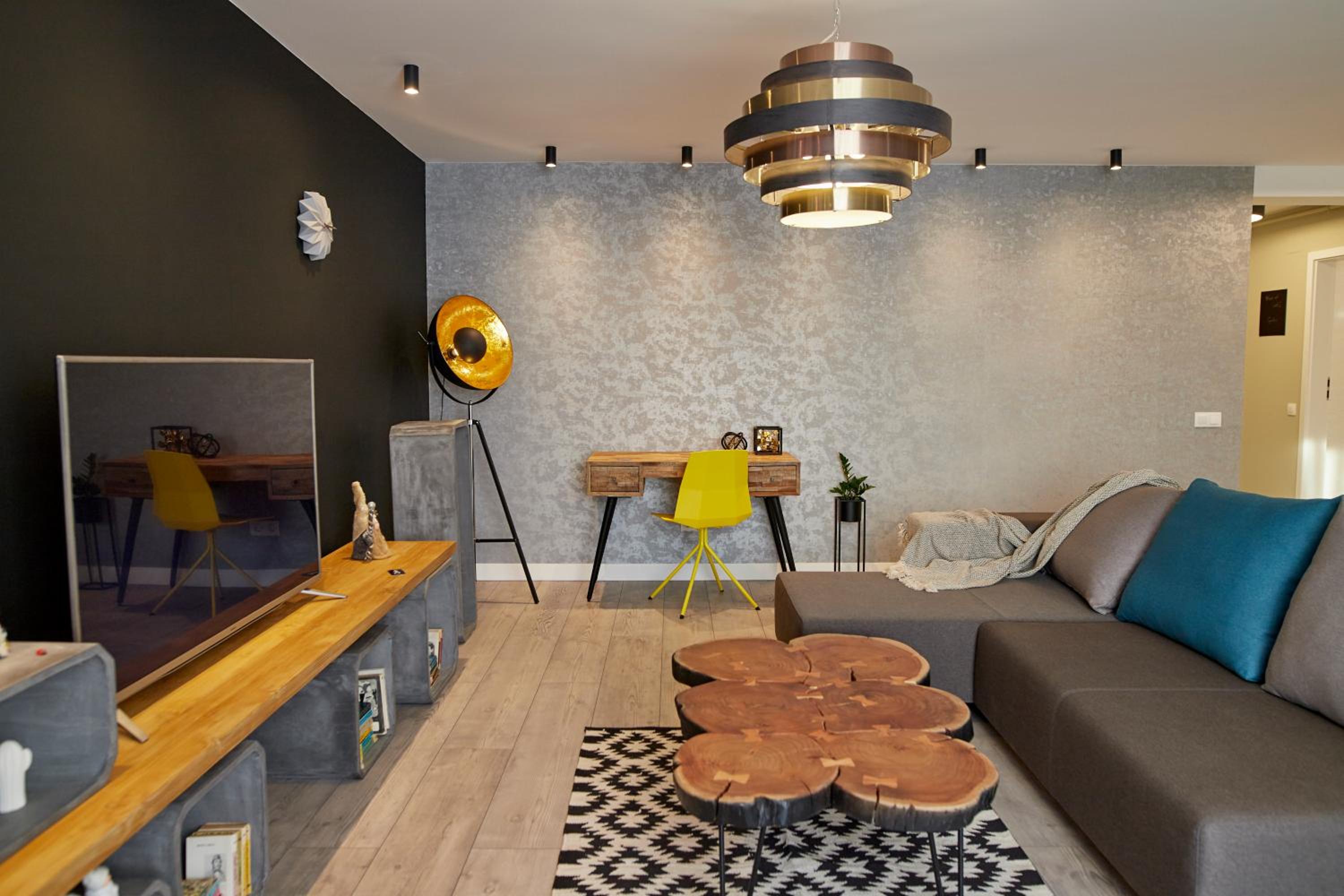 One-Bedroom Apartment - Photo 23