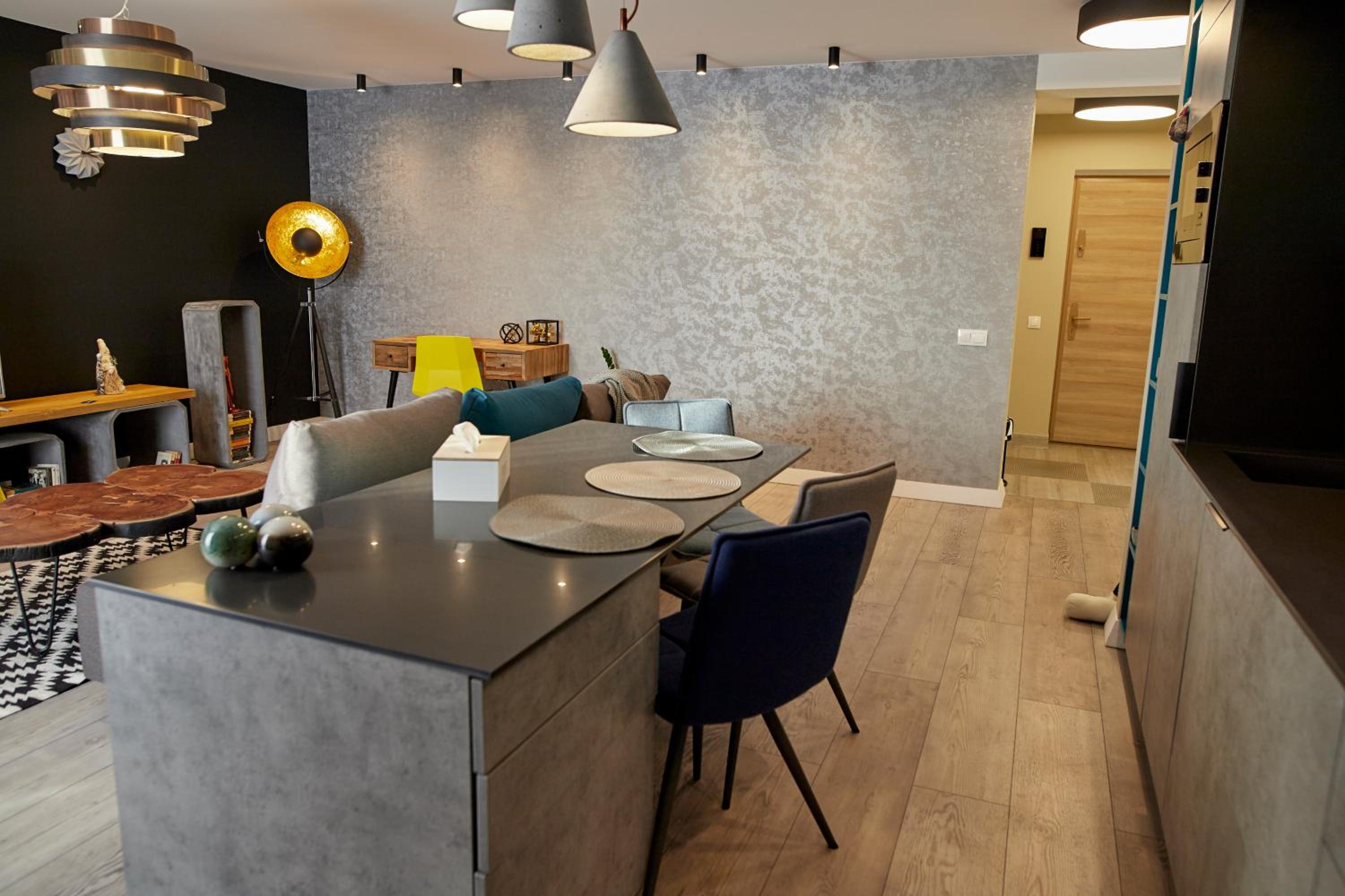 One-Bedroom Apartment - Photo 26