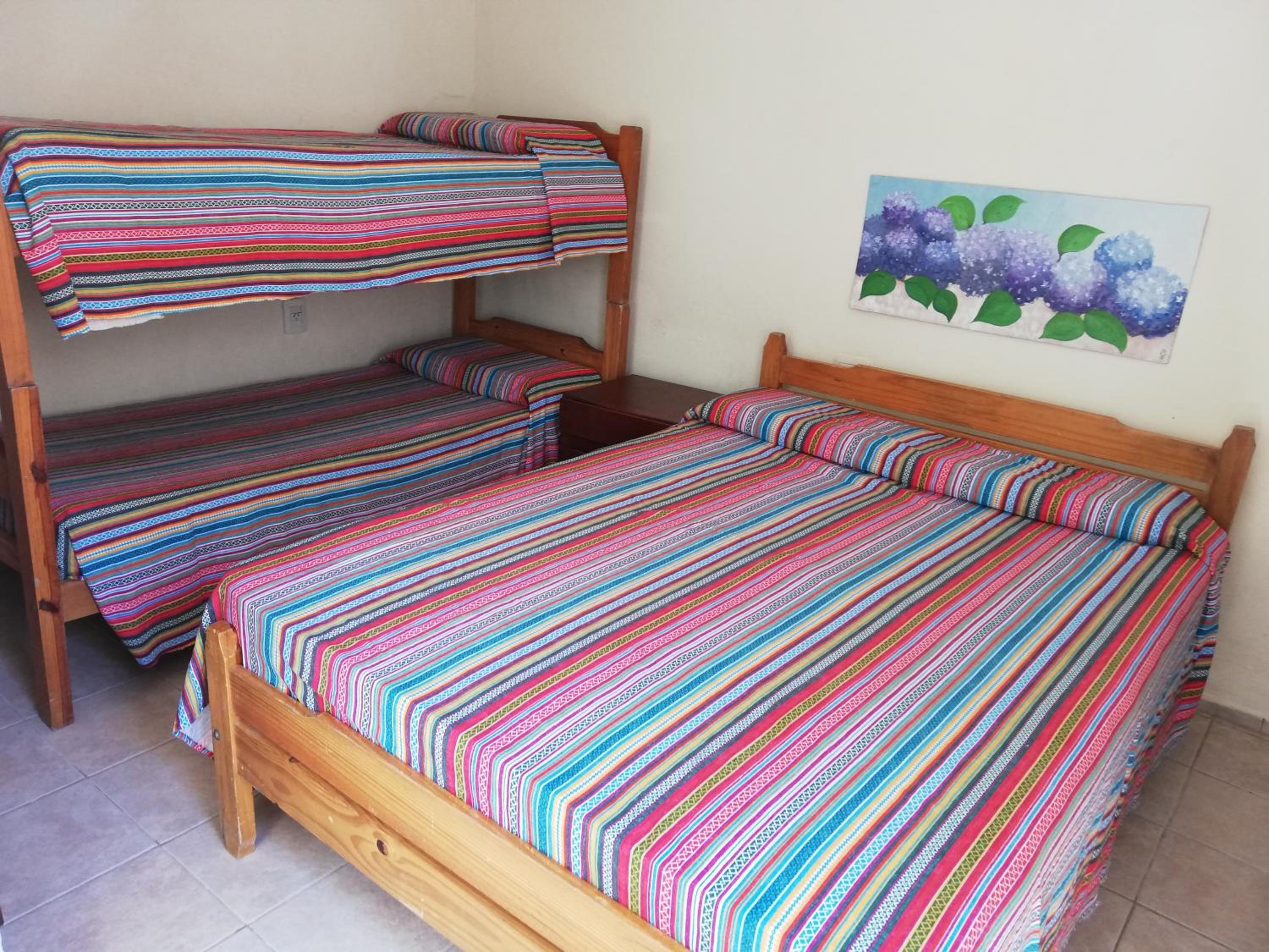 Quadruple Room with Private Bathroom photo 2