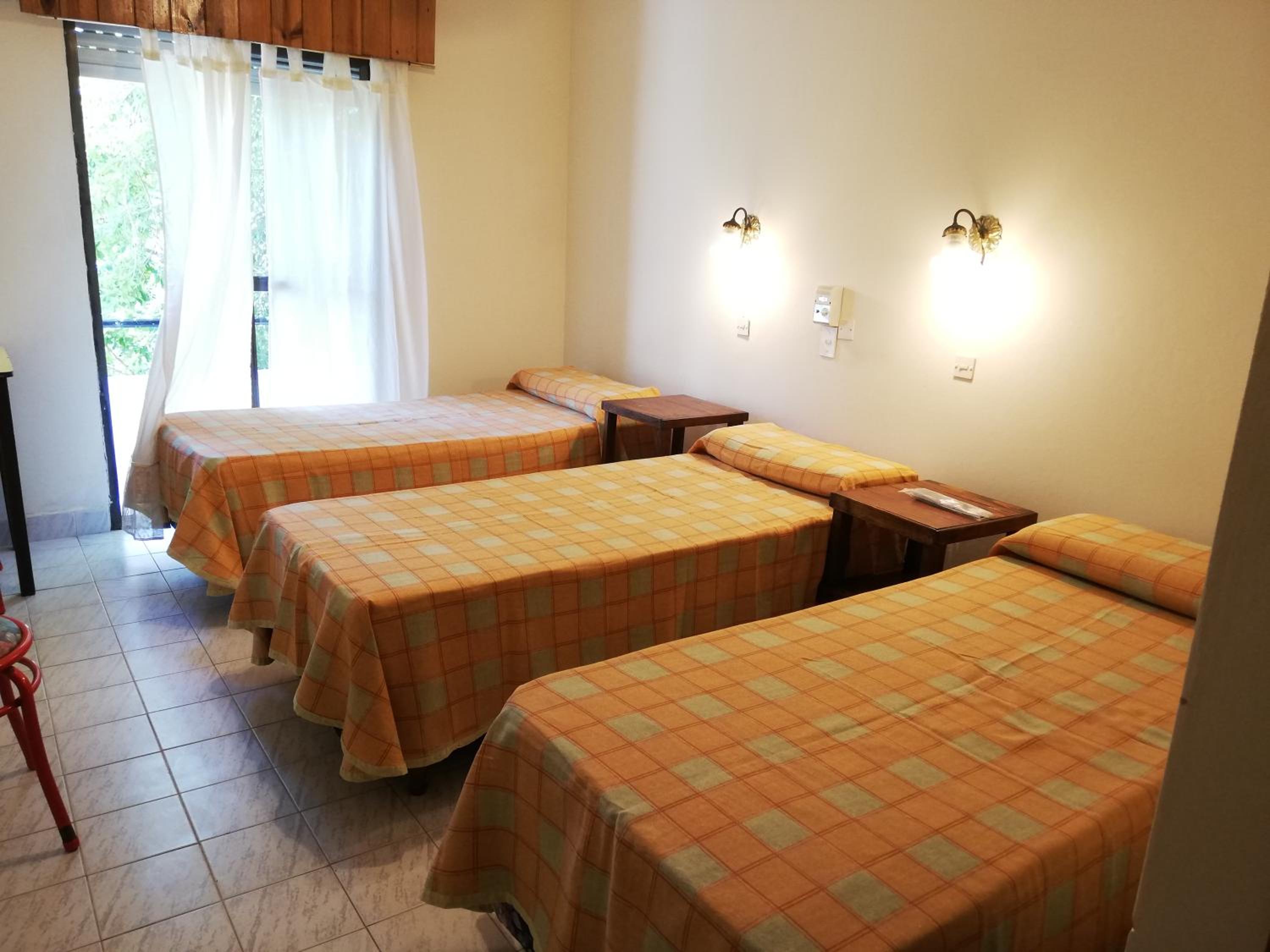 Triple Room with Private Bathroom photo 2