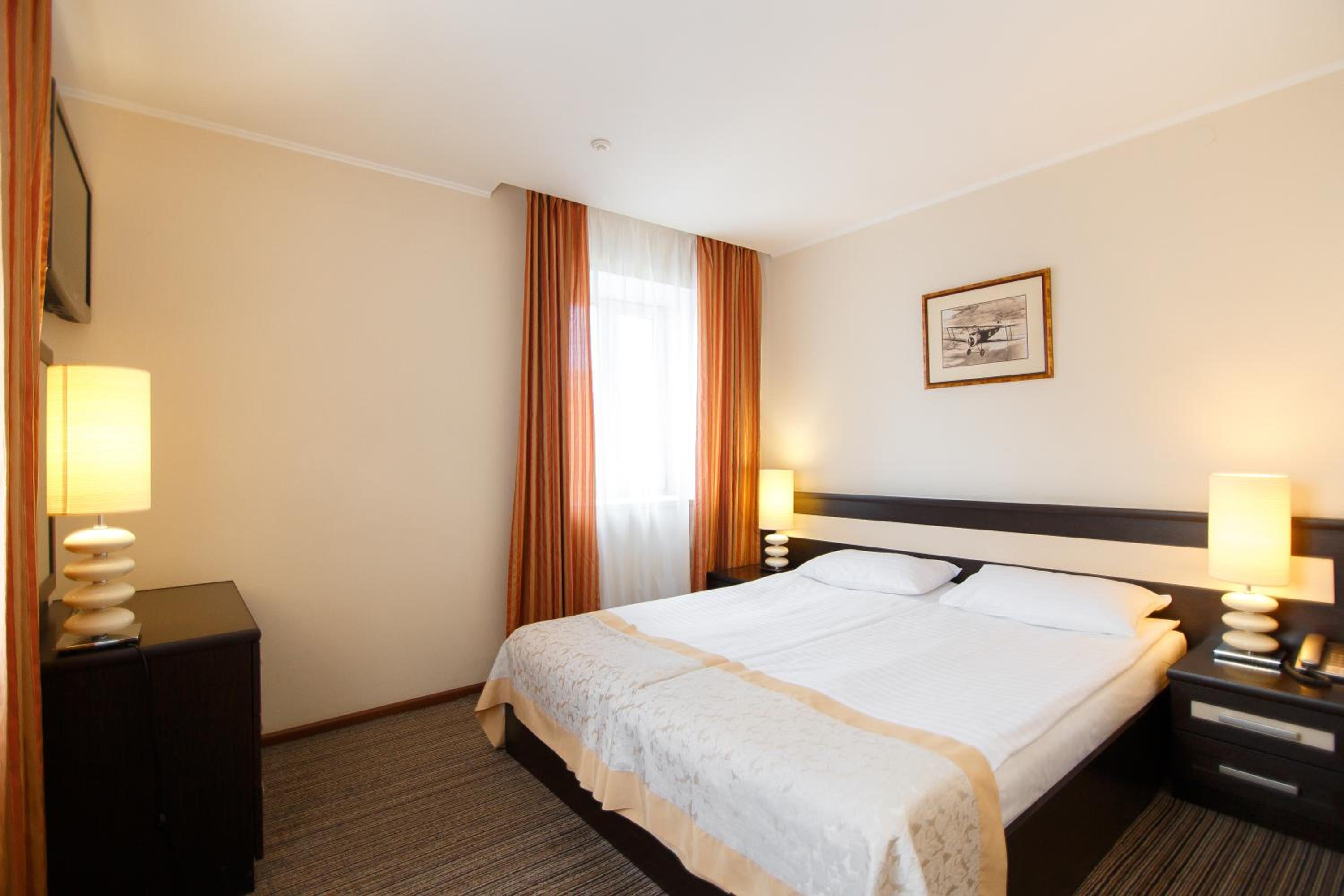 Grand Standard Room