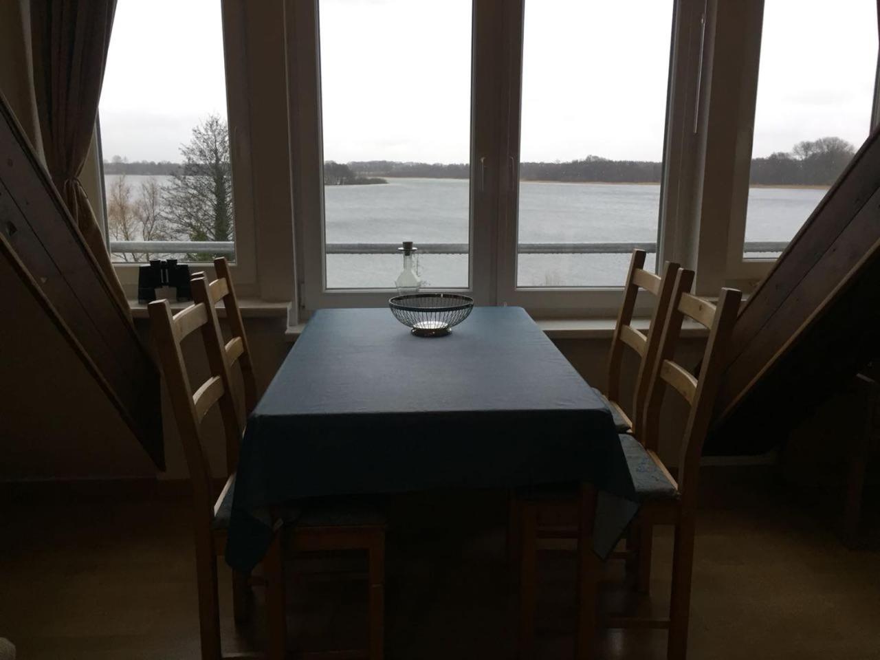 Apartment with Lake View photo 2