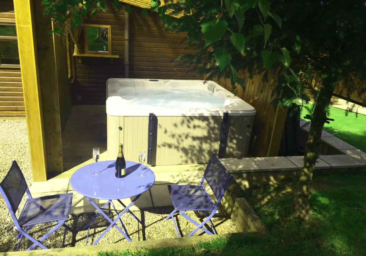 Two-Bedroom Chalet photo 2