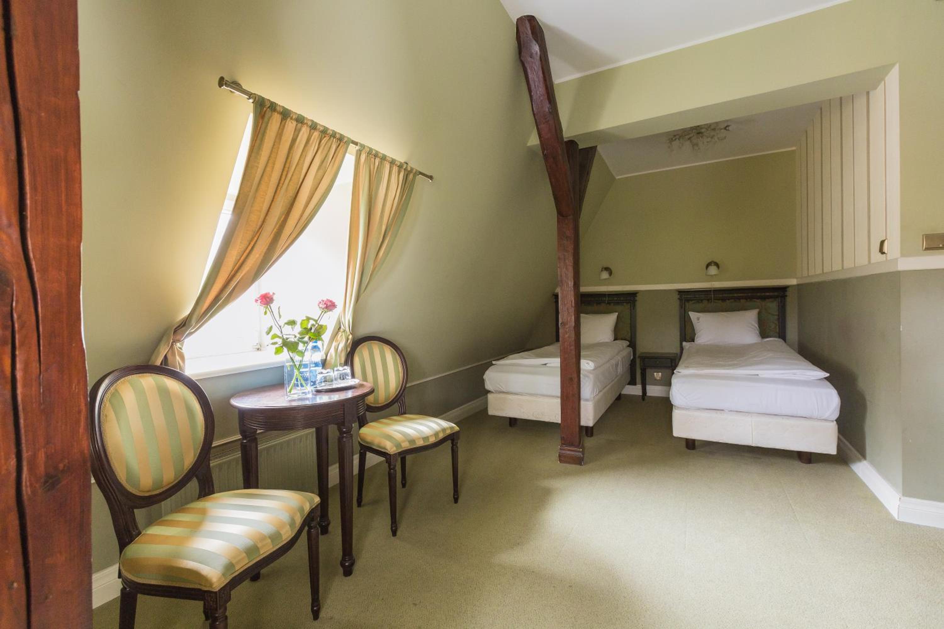 Budget Twin Room photo 1