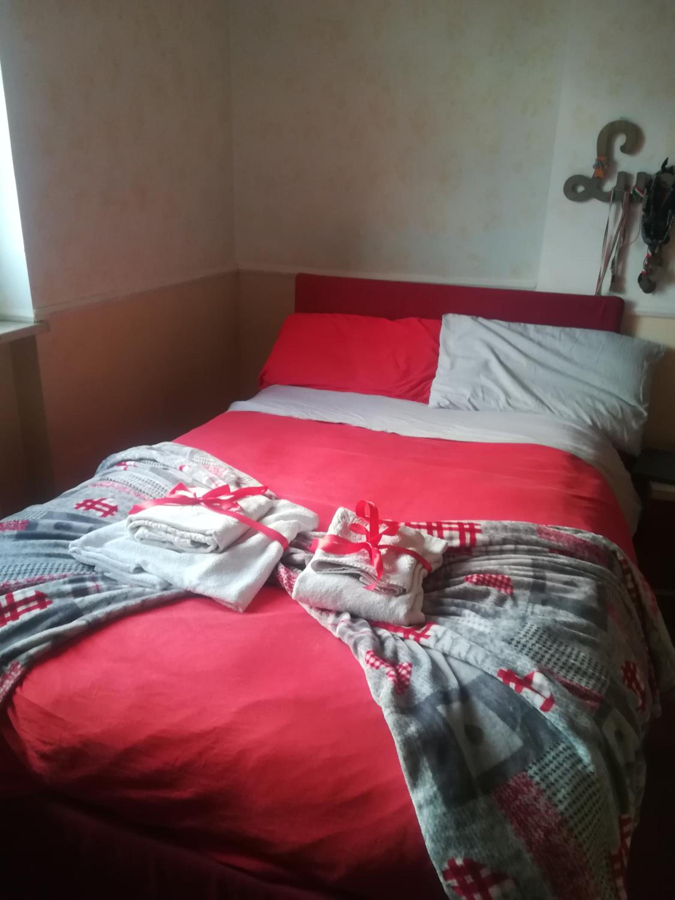 Small Double Room with Private External Bathroom