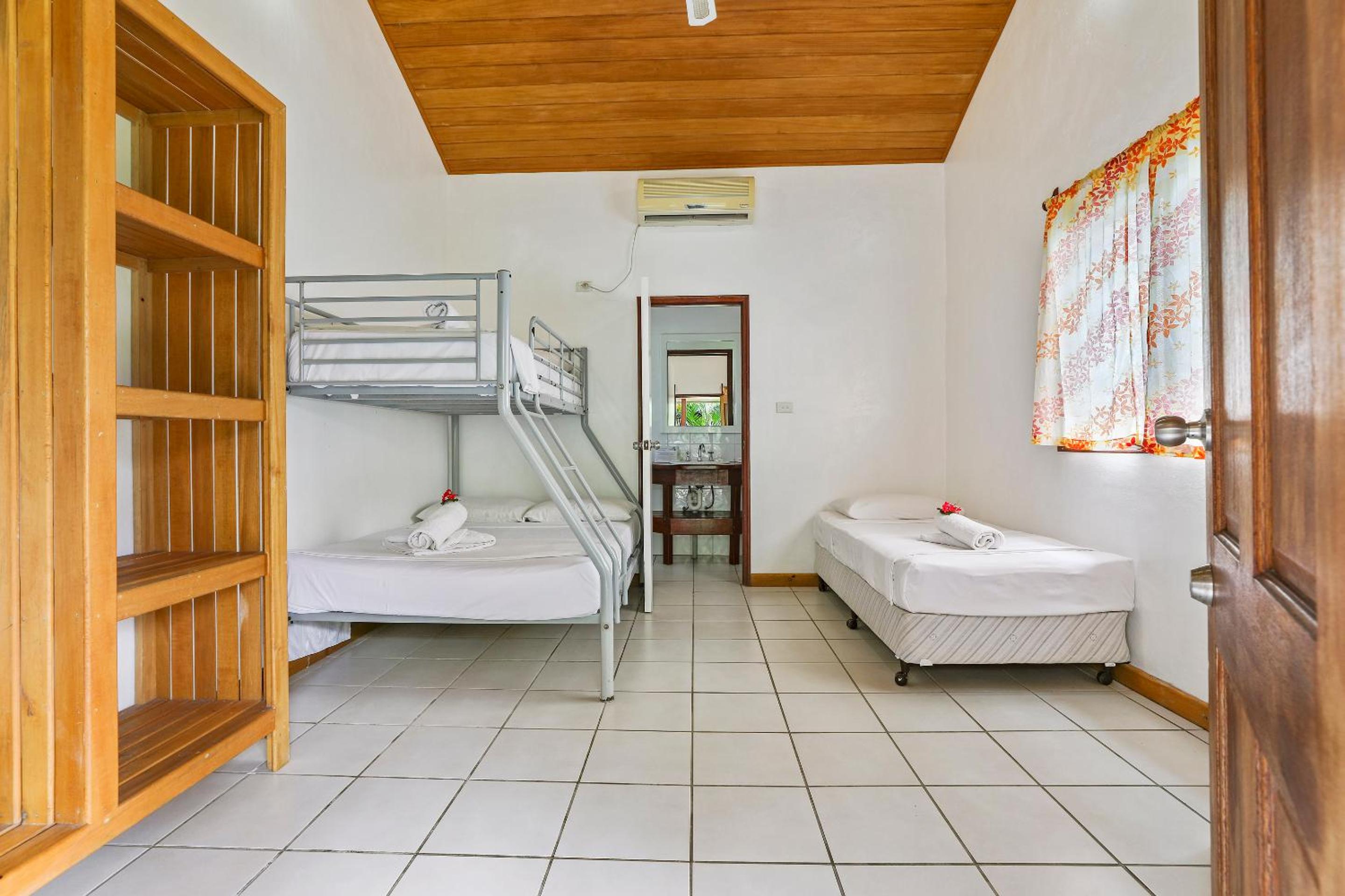 Starfish Room - Air Conditioned photo 3