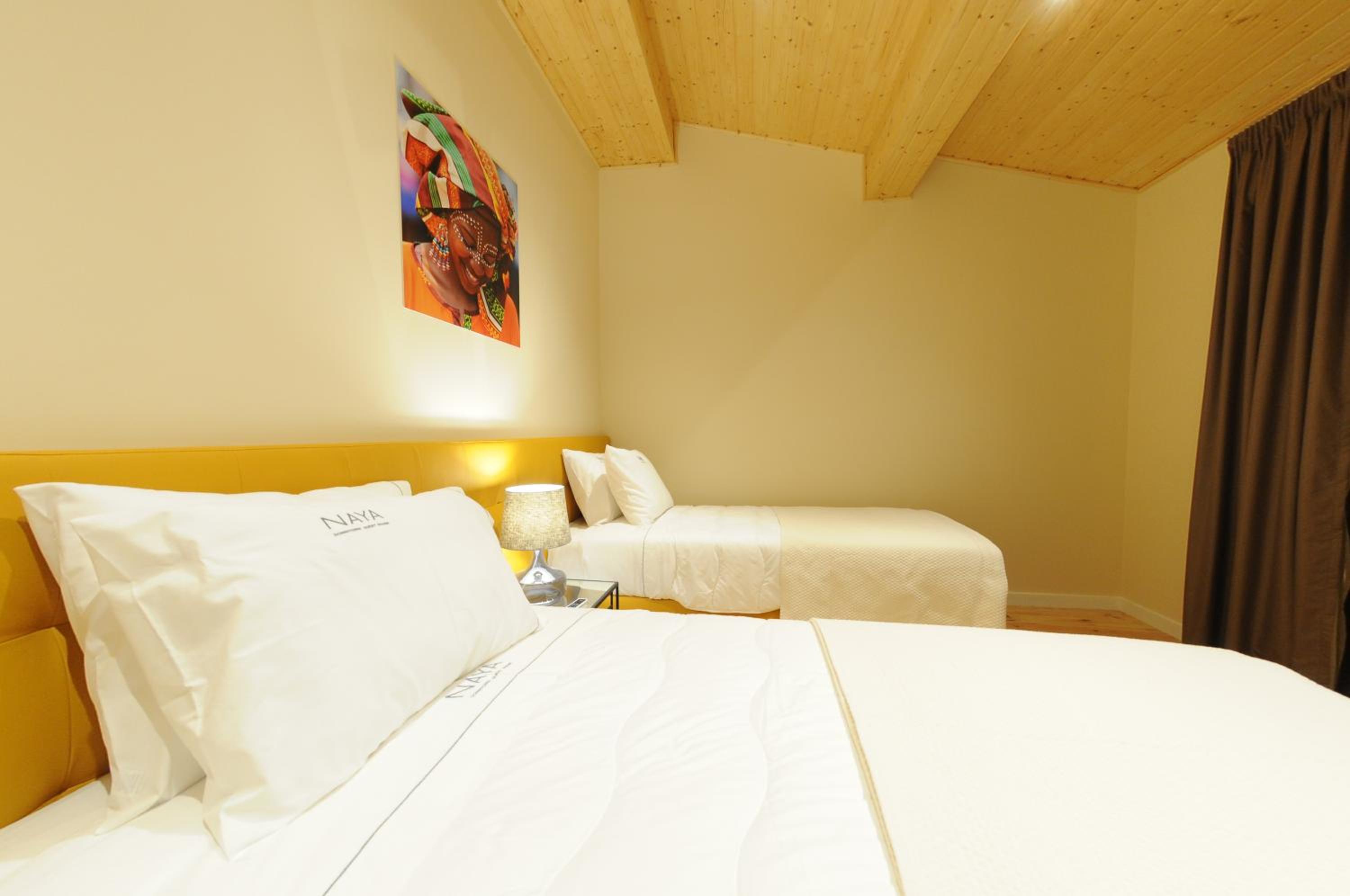Naya-Downtown Guesthouse — photo 103