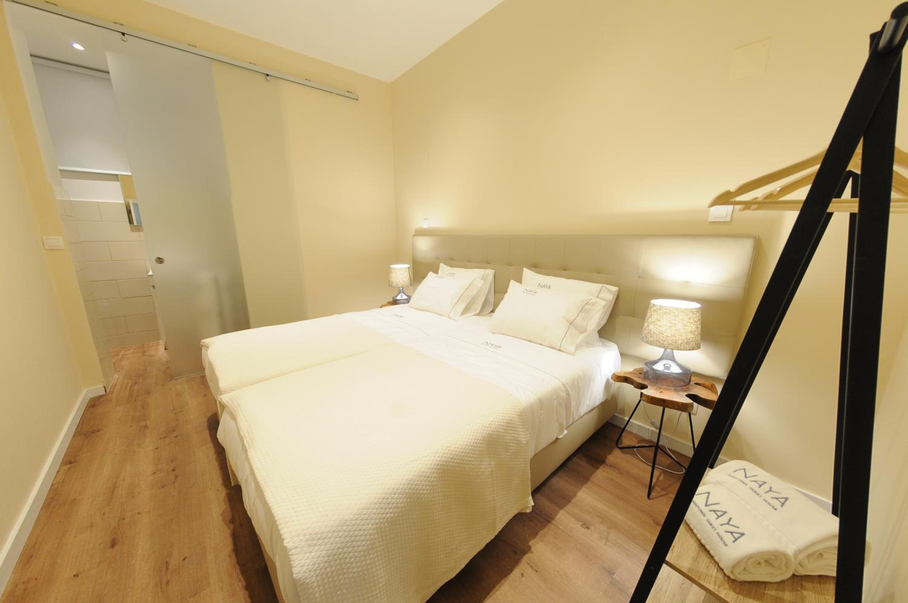 Naya-Downtown Guesthouse — photo 127