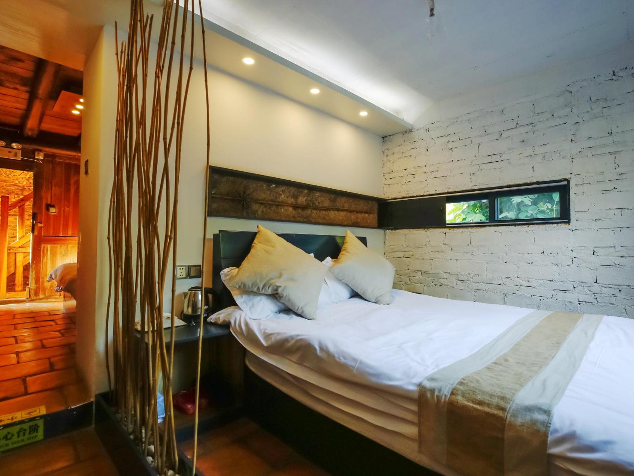 Family Suite with View and Private Bathroom photo 3