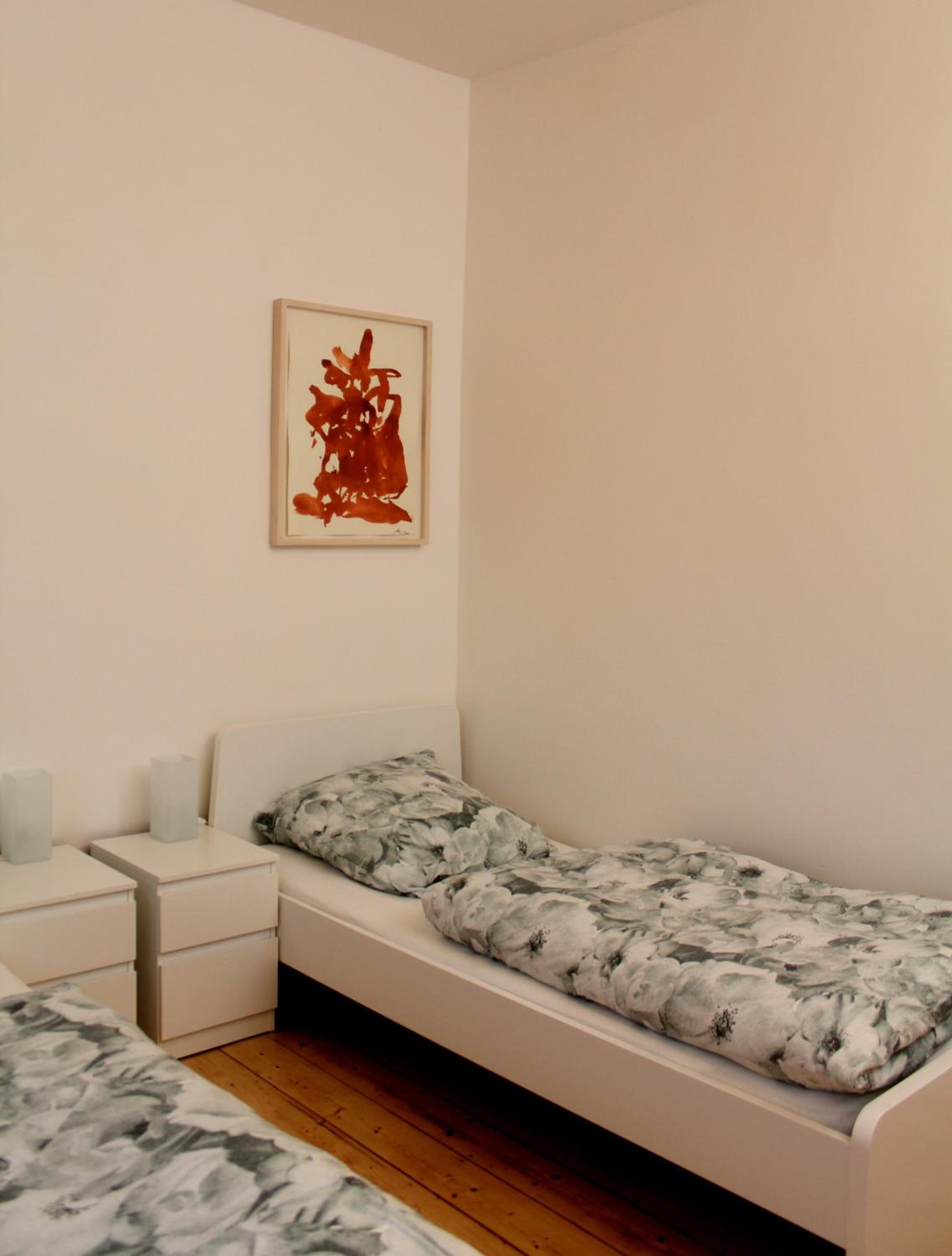 Apartment with Balcony - Photo 8