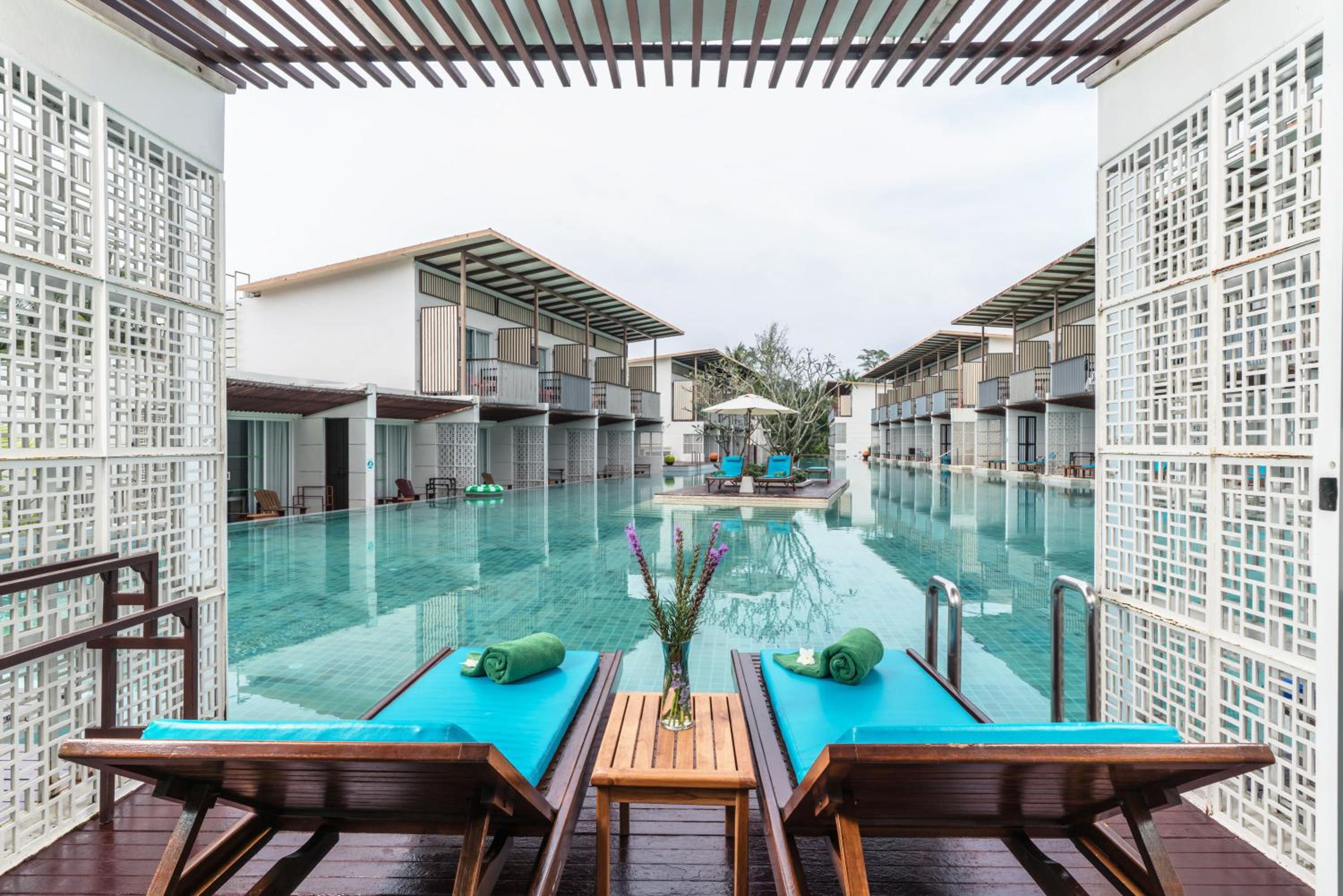 Deluxe Double or Twin Room with Pool Access - Photo 3