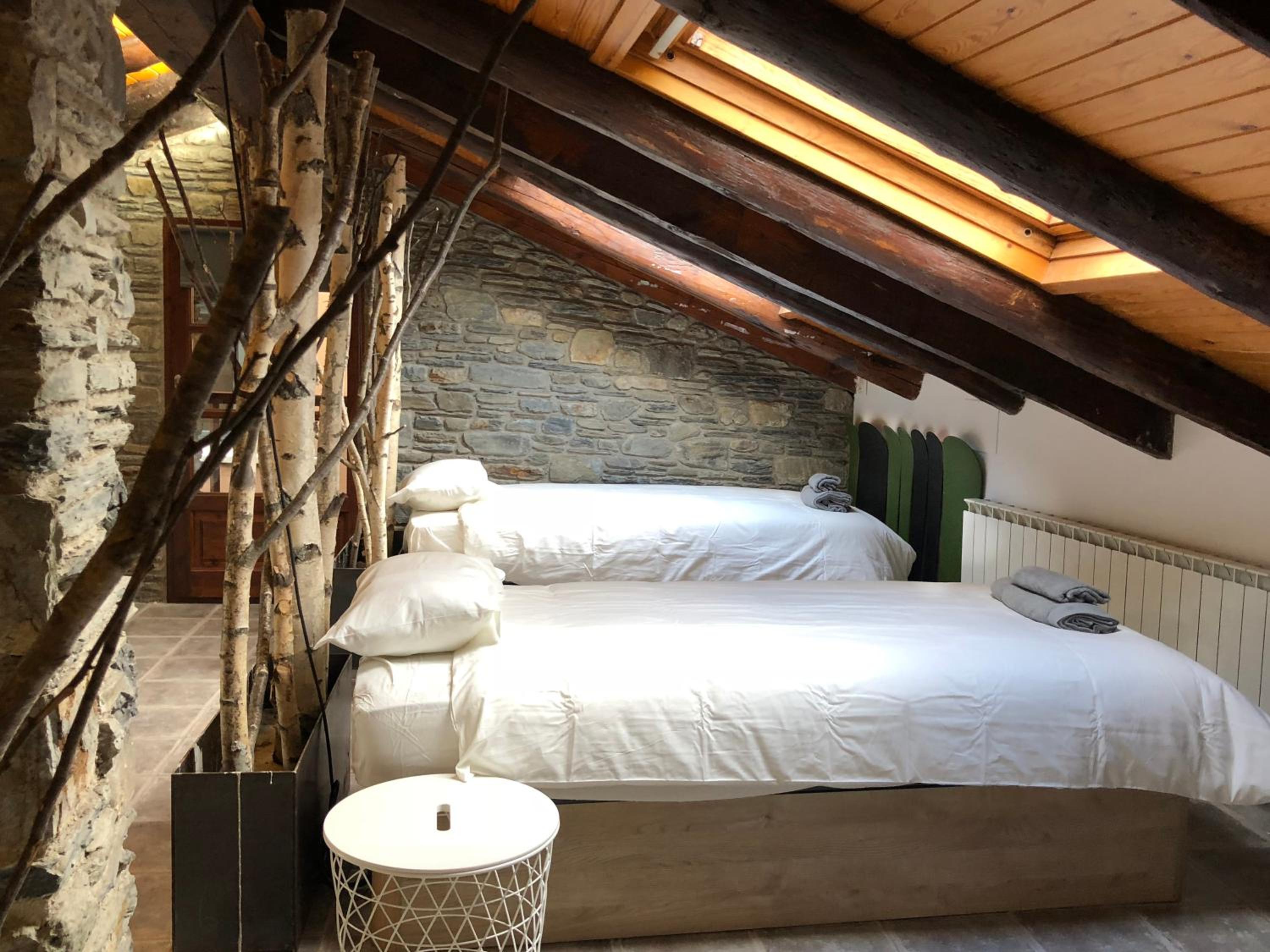 Bed In 6-Bed Mixed Dormitory Room photo 3