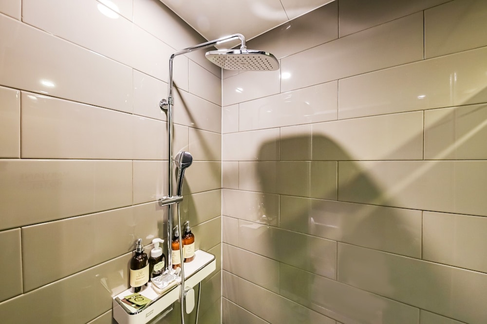 Premium Double Room - Photo 6