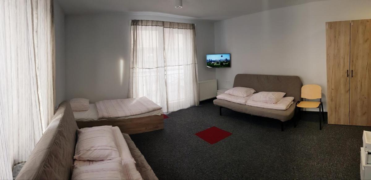 Family Room photo 3