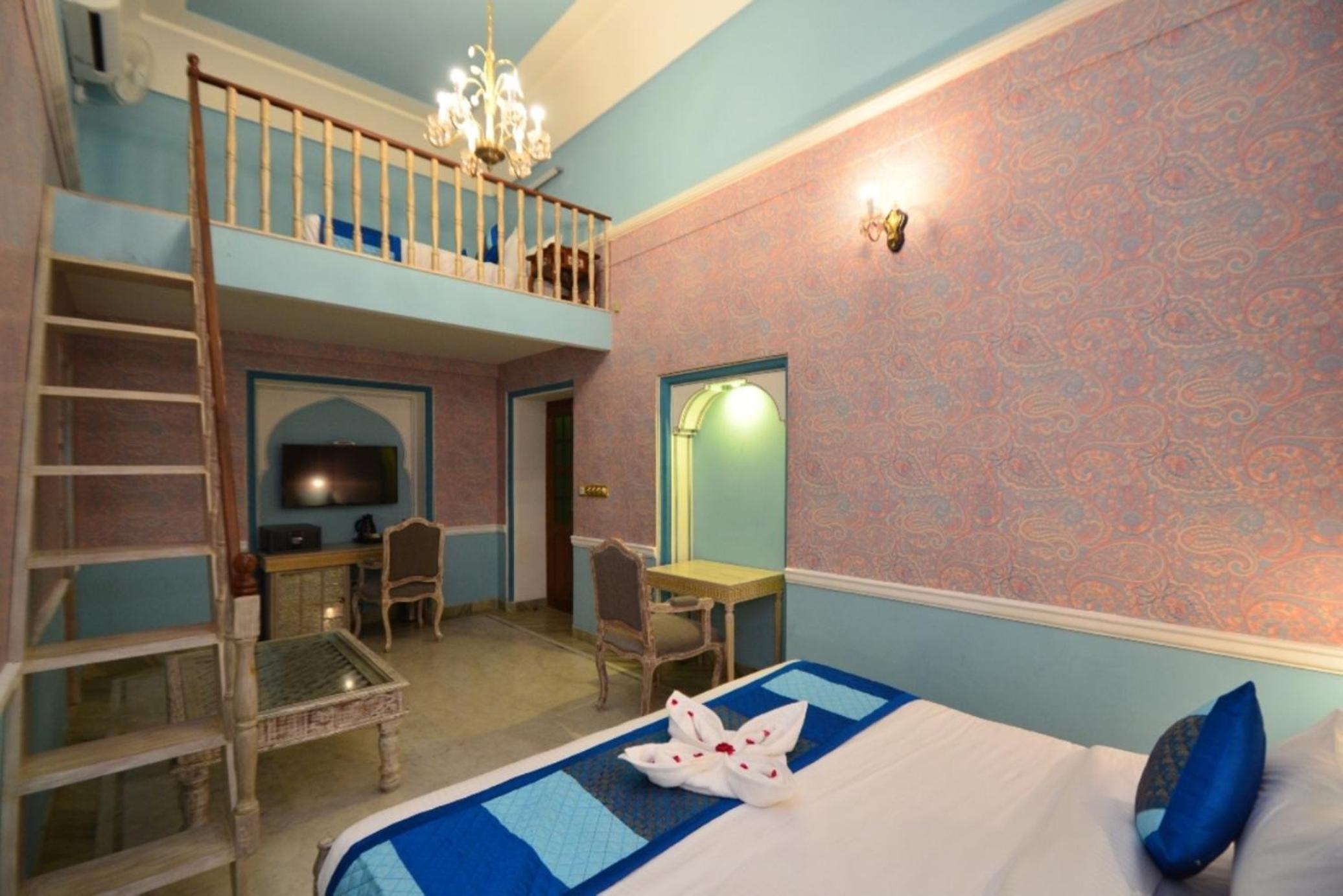 Premier Room:: 15% off on food & beverage services, 20% off on session of Spa   - Photo 4