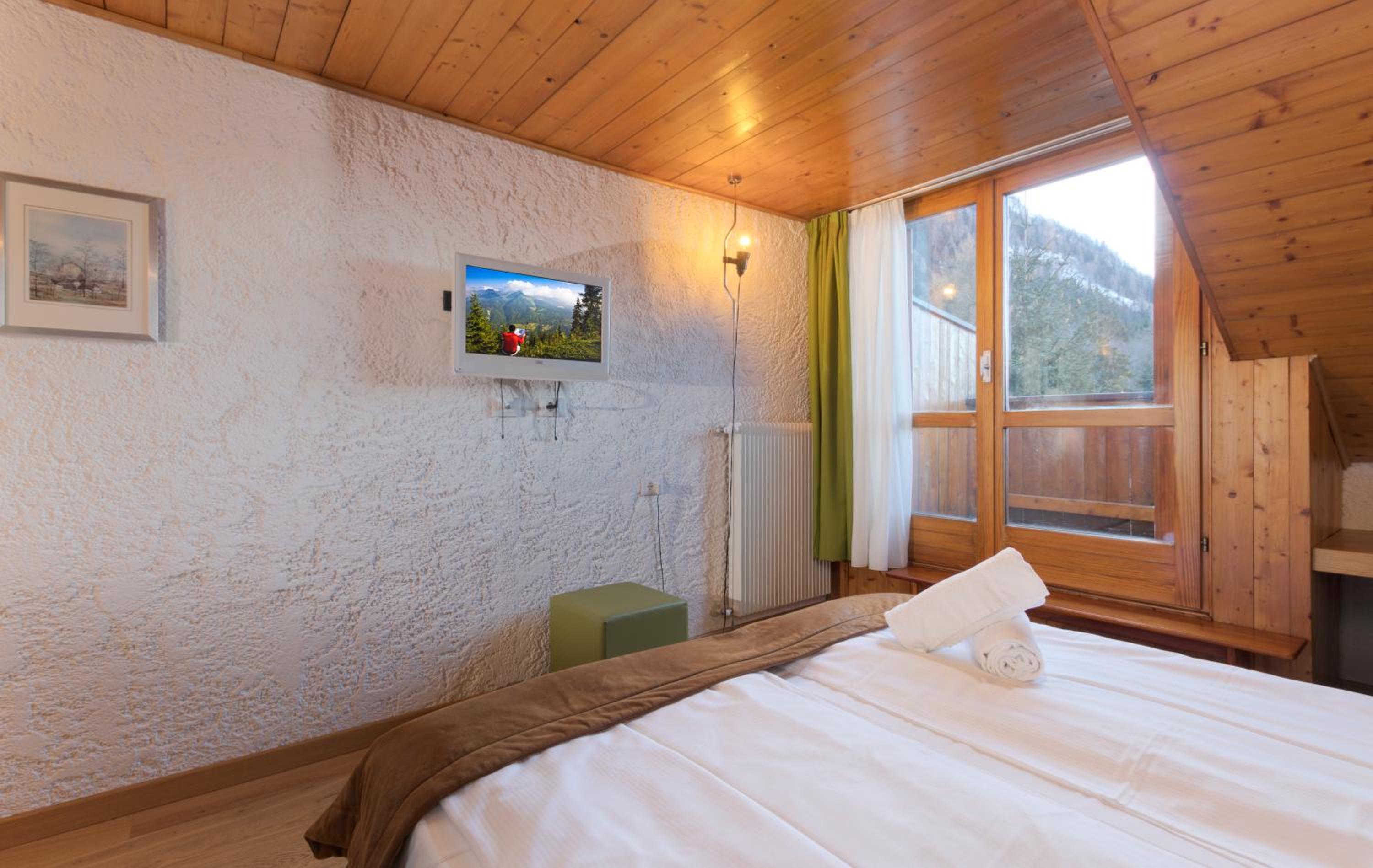 Double Room - Photo 8