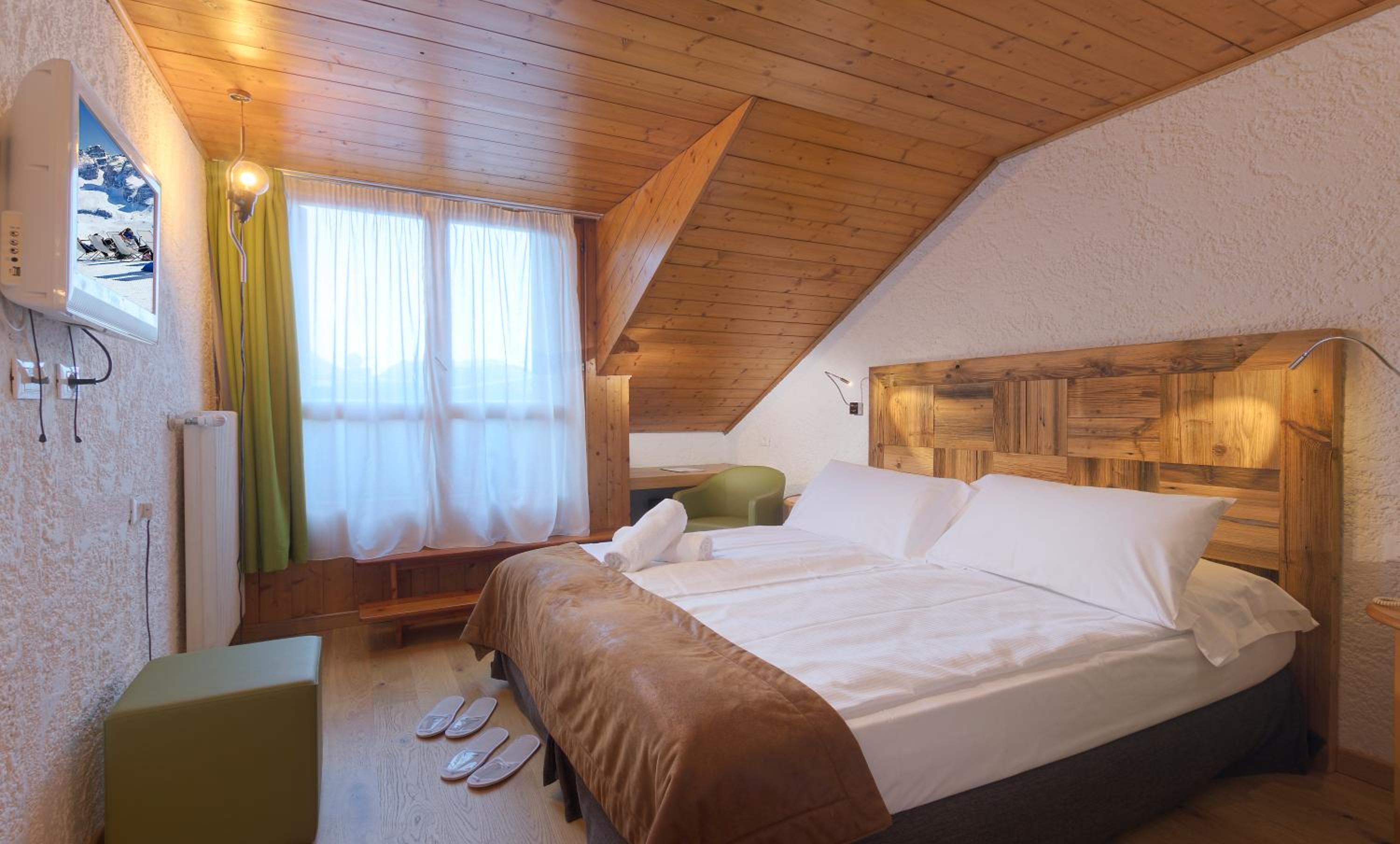 Double Room - Photo 10