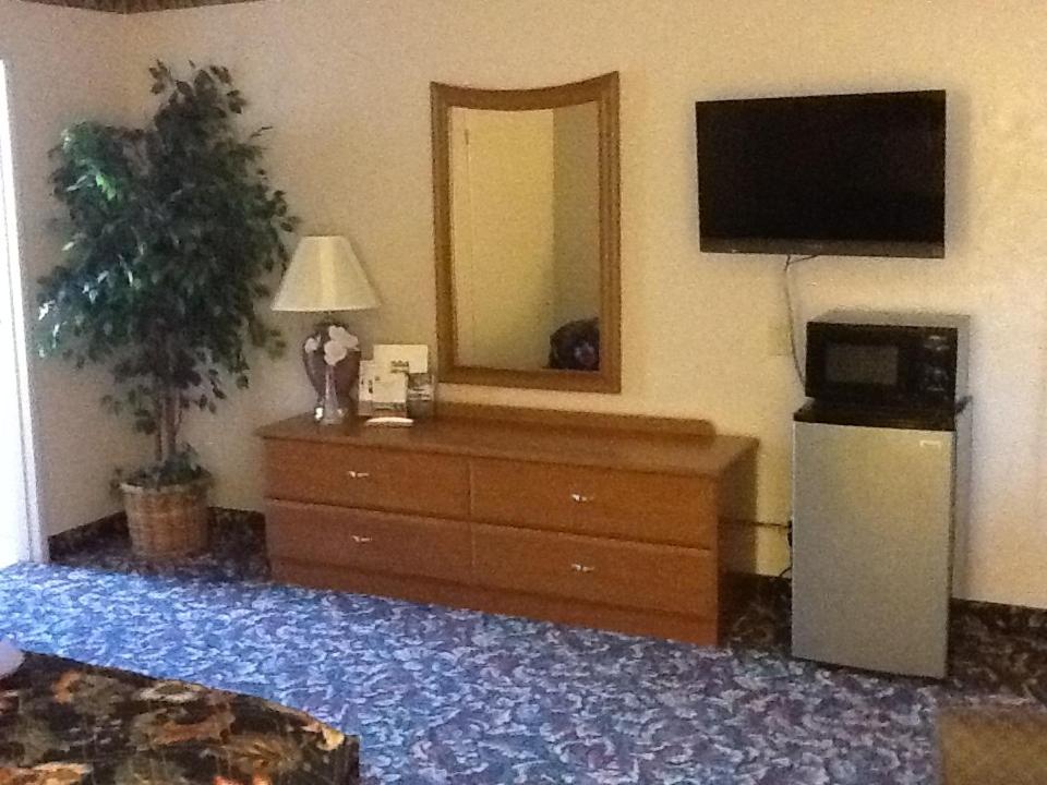 King Room- Non-Smoking - Photo 5