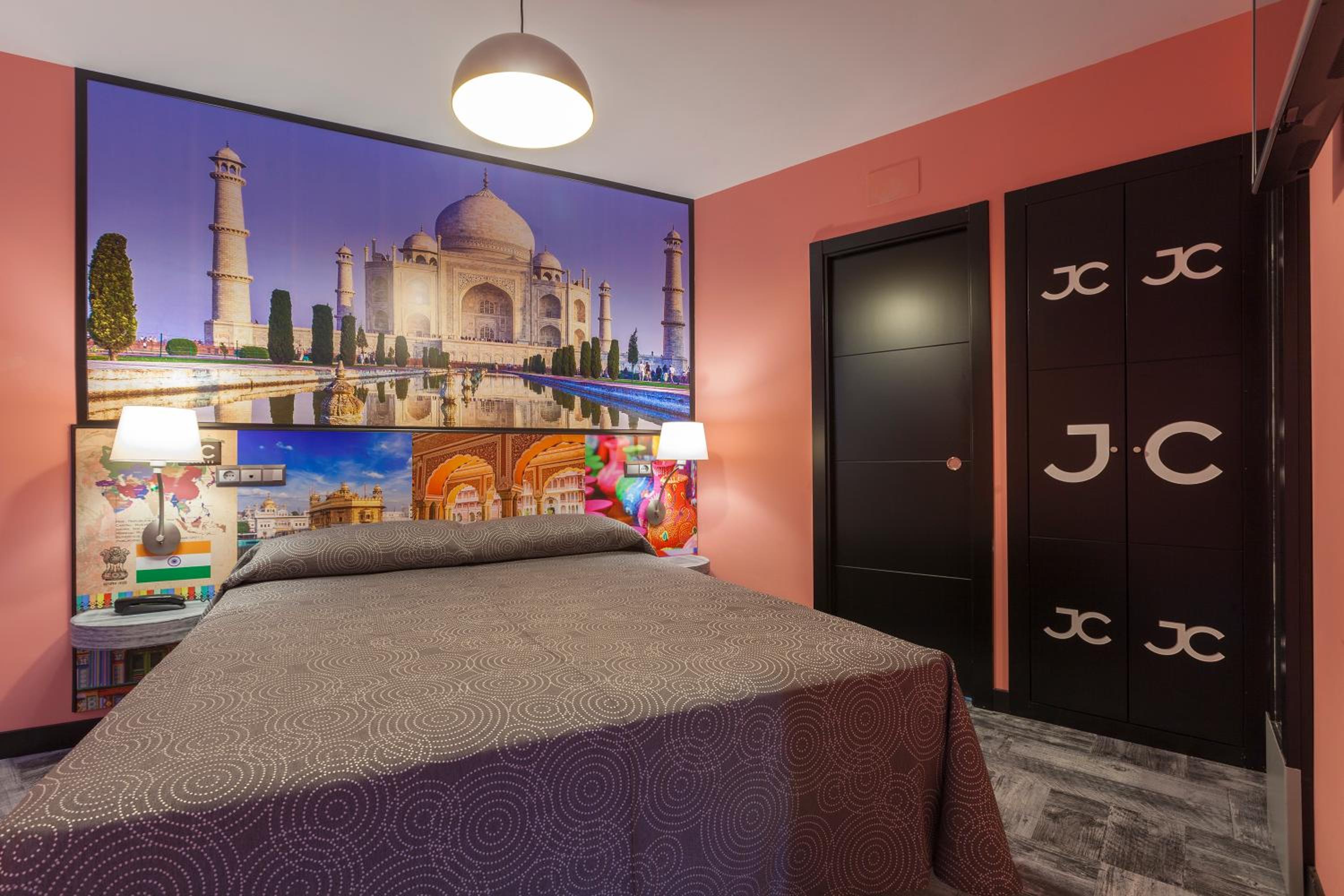 Deluxe Single Room photo 3