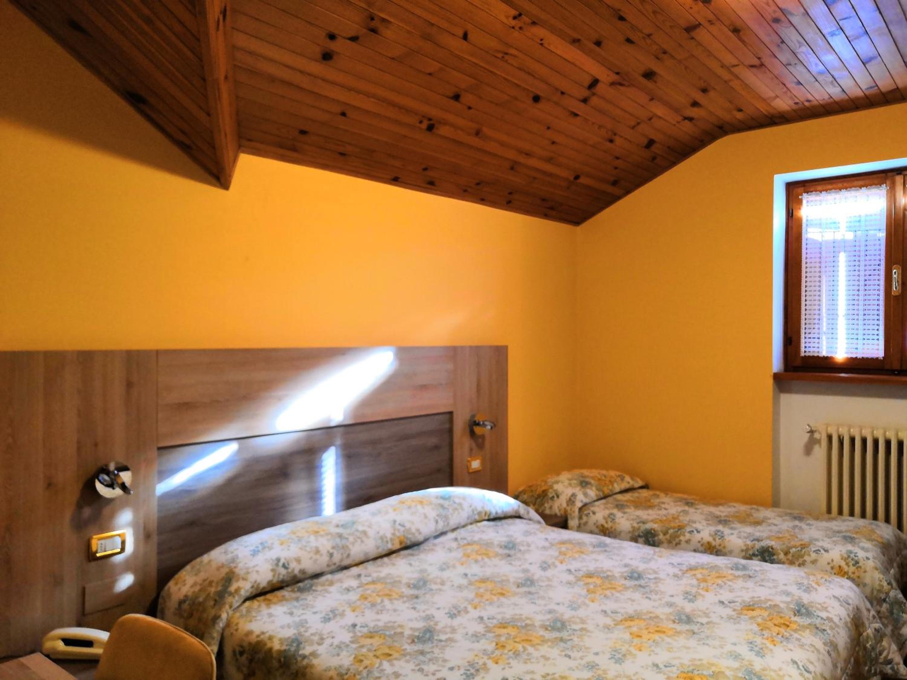 Basic Triple Room