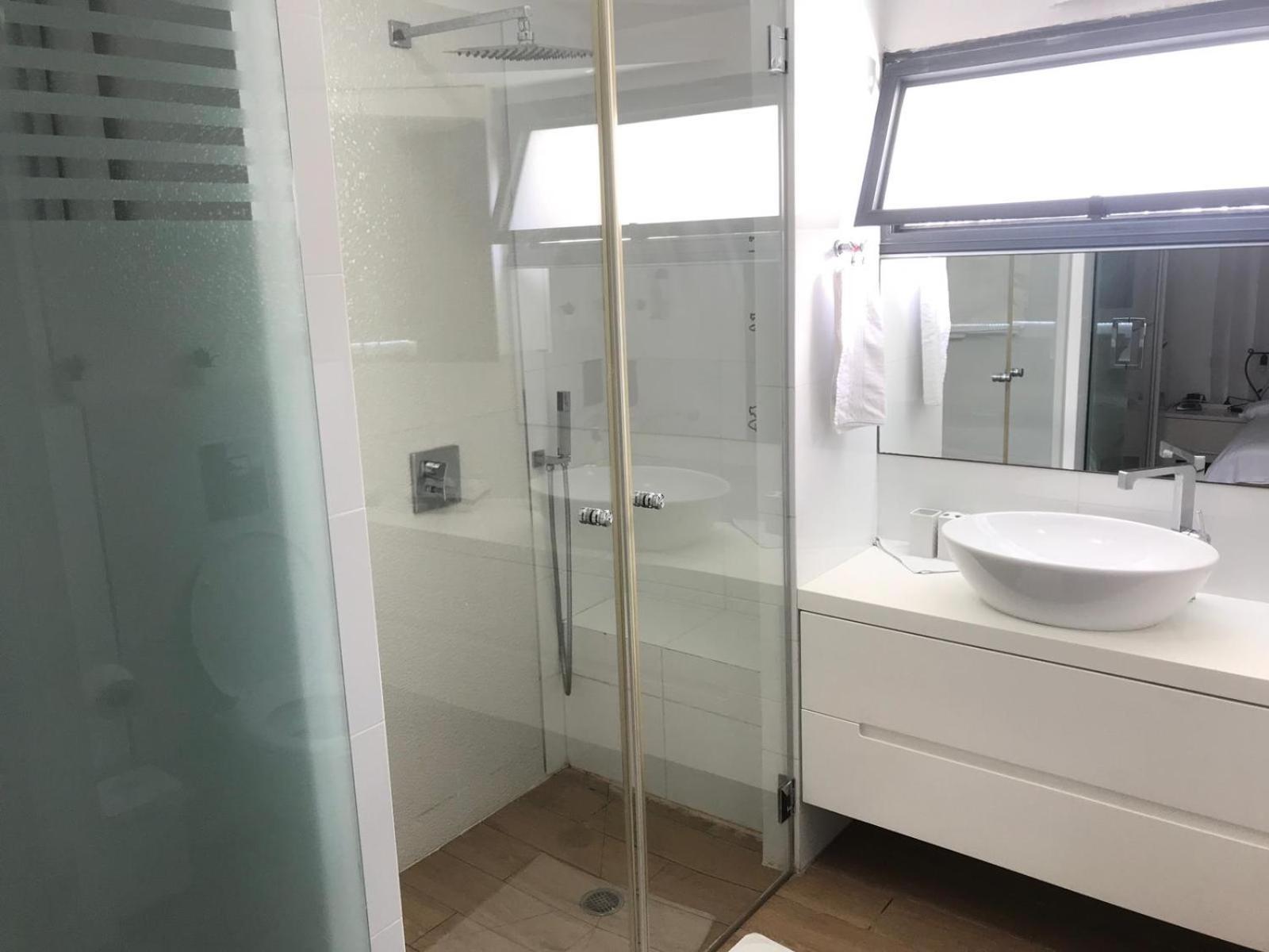 Double Room with Pool View - Photo 37