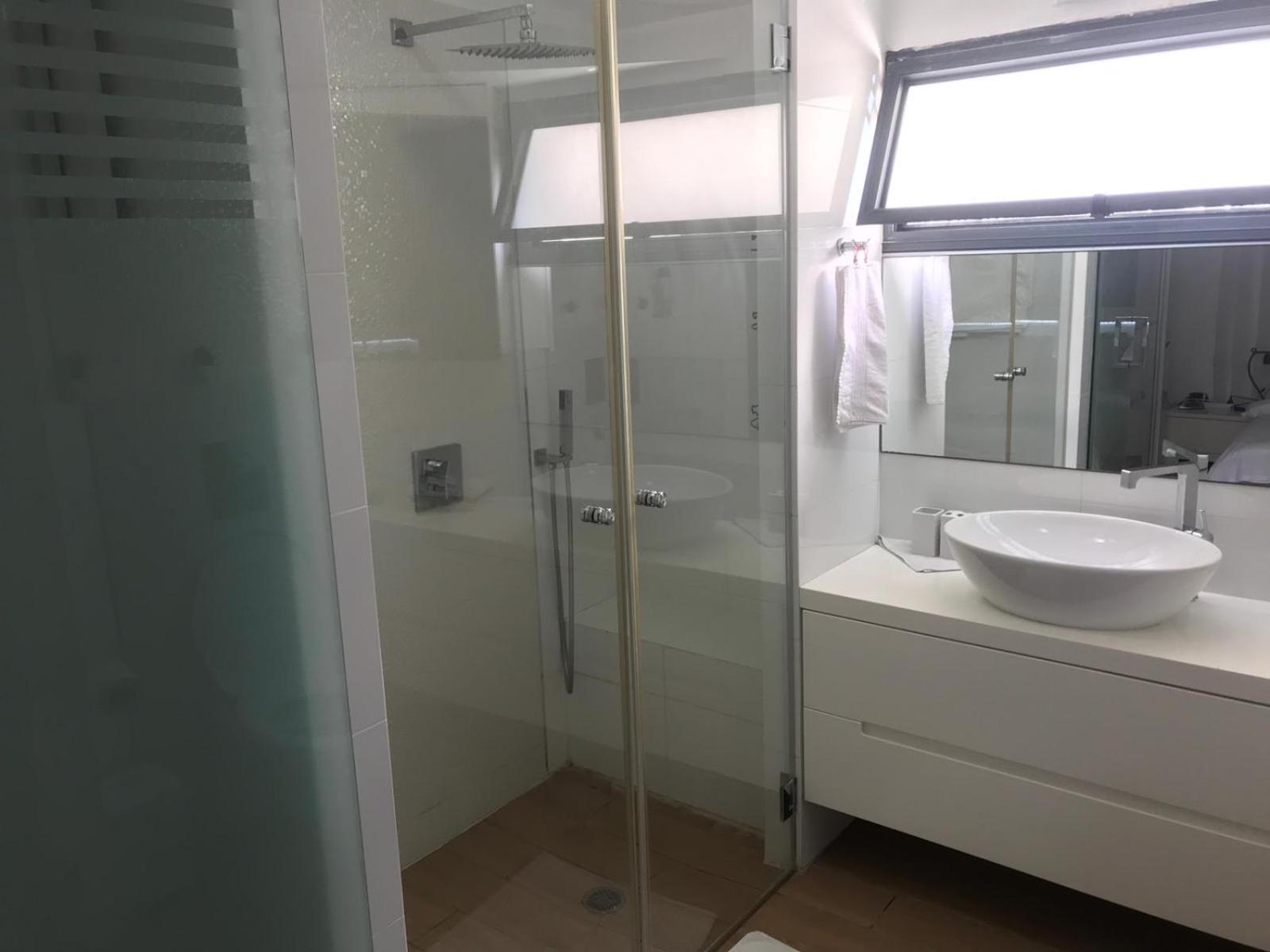 Double Room with Pool View - Photo 38
