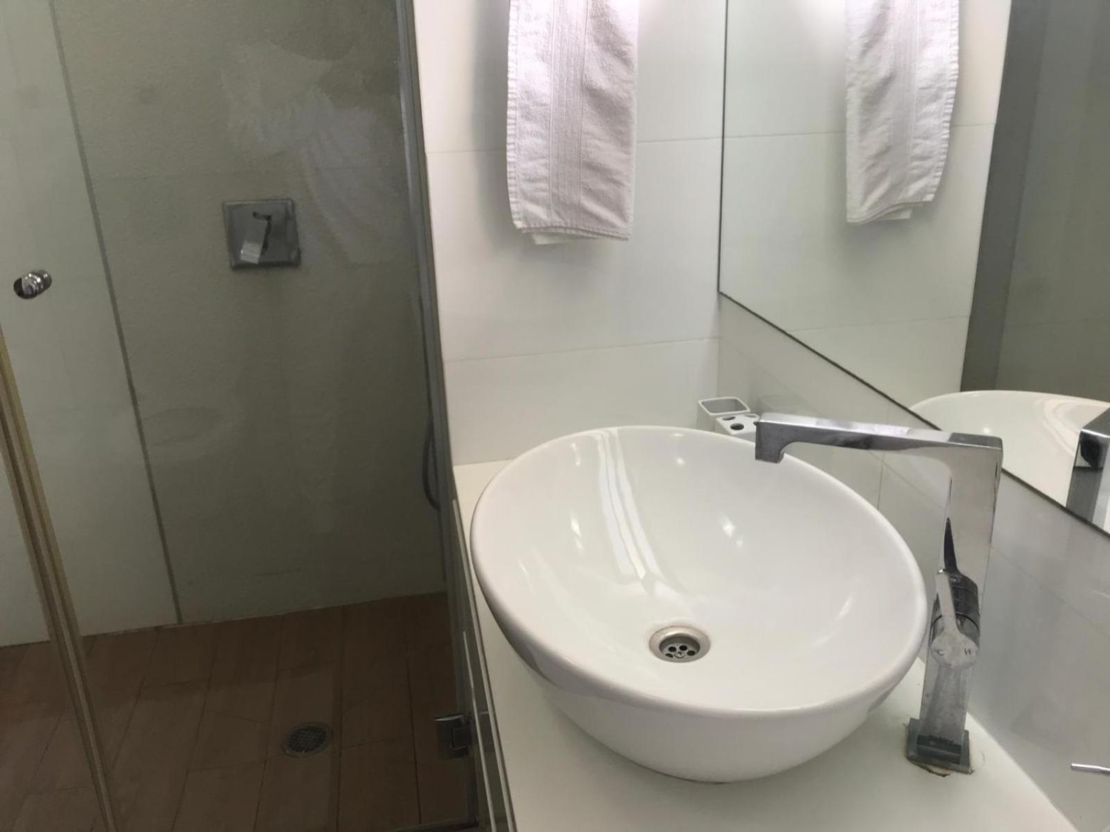 Double Room with Pool View - Photo 42
