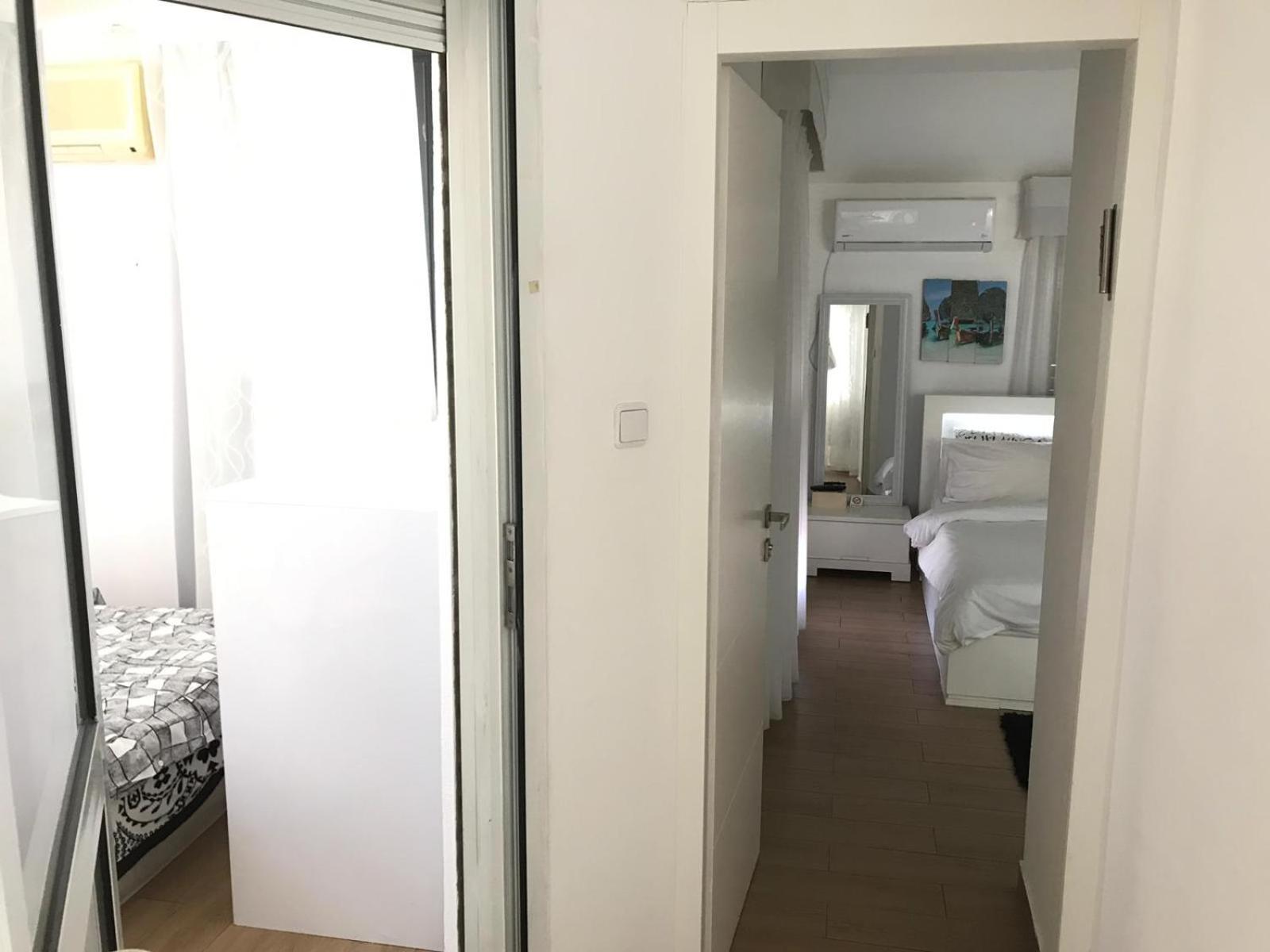Double Room with Pool View - Photo 56