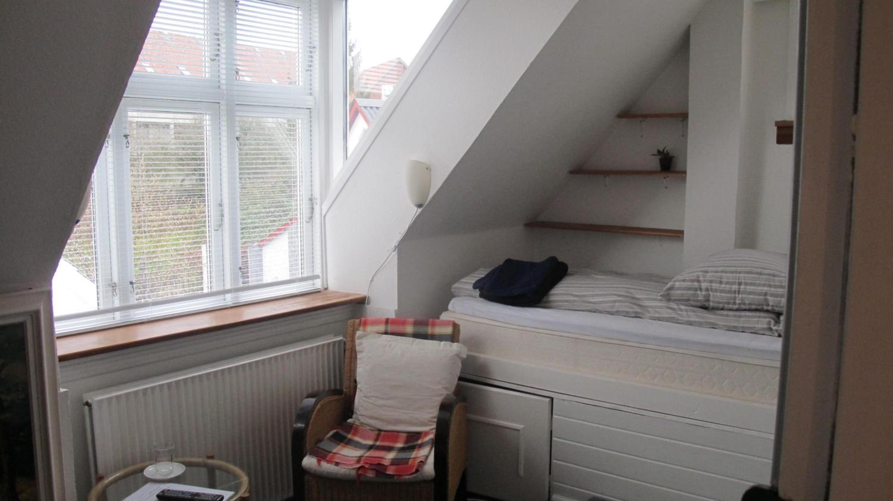 Small Single Room photo 1