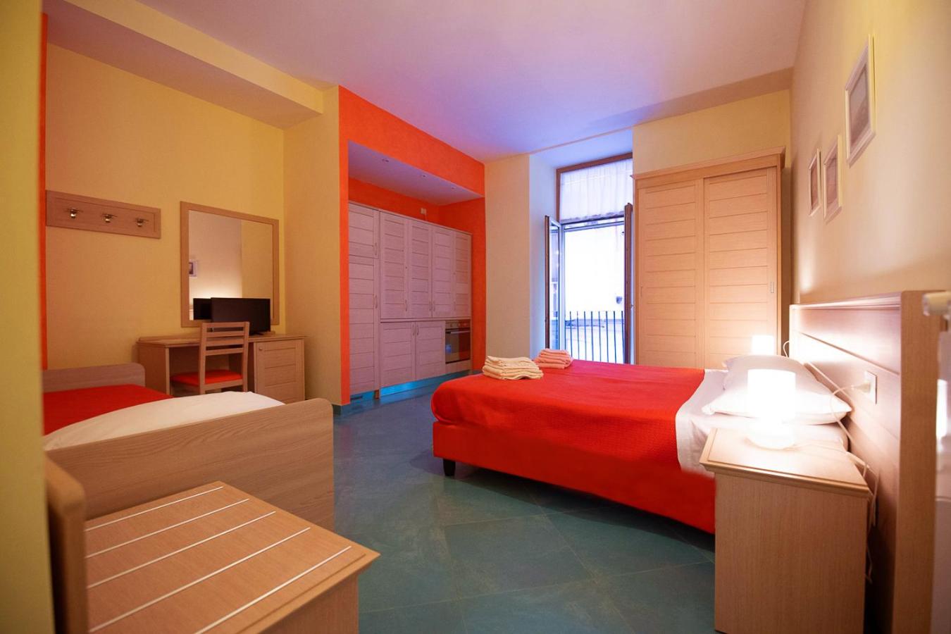 Quadruple Room with Private Bathroom