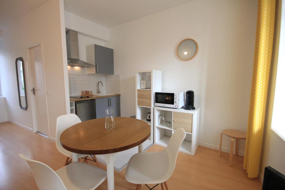 Large Studio with Balcony