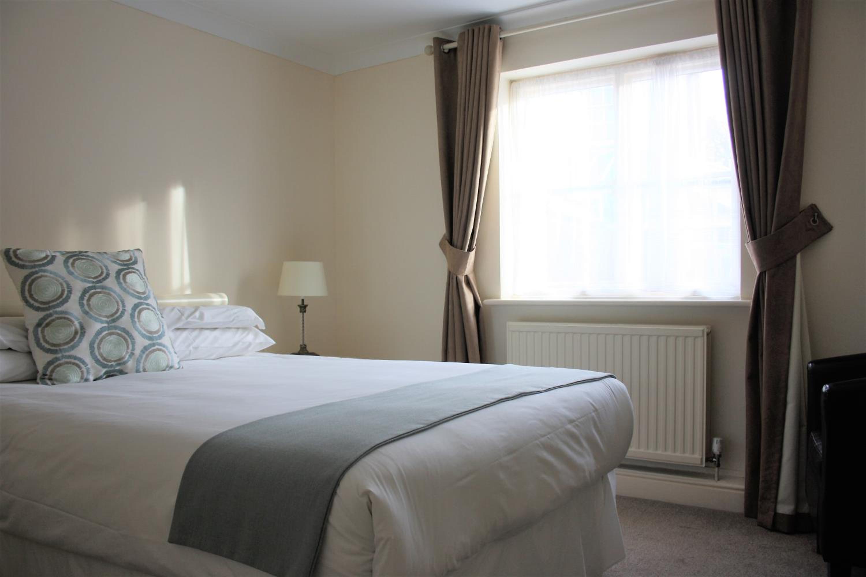Twin Room with Private Bathroom photo 3