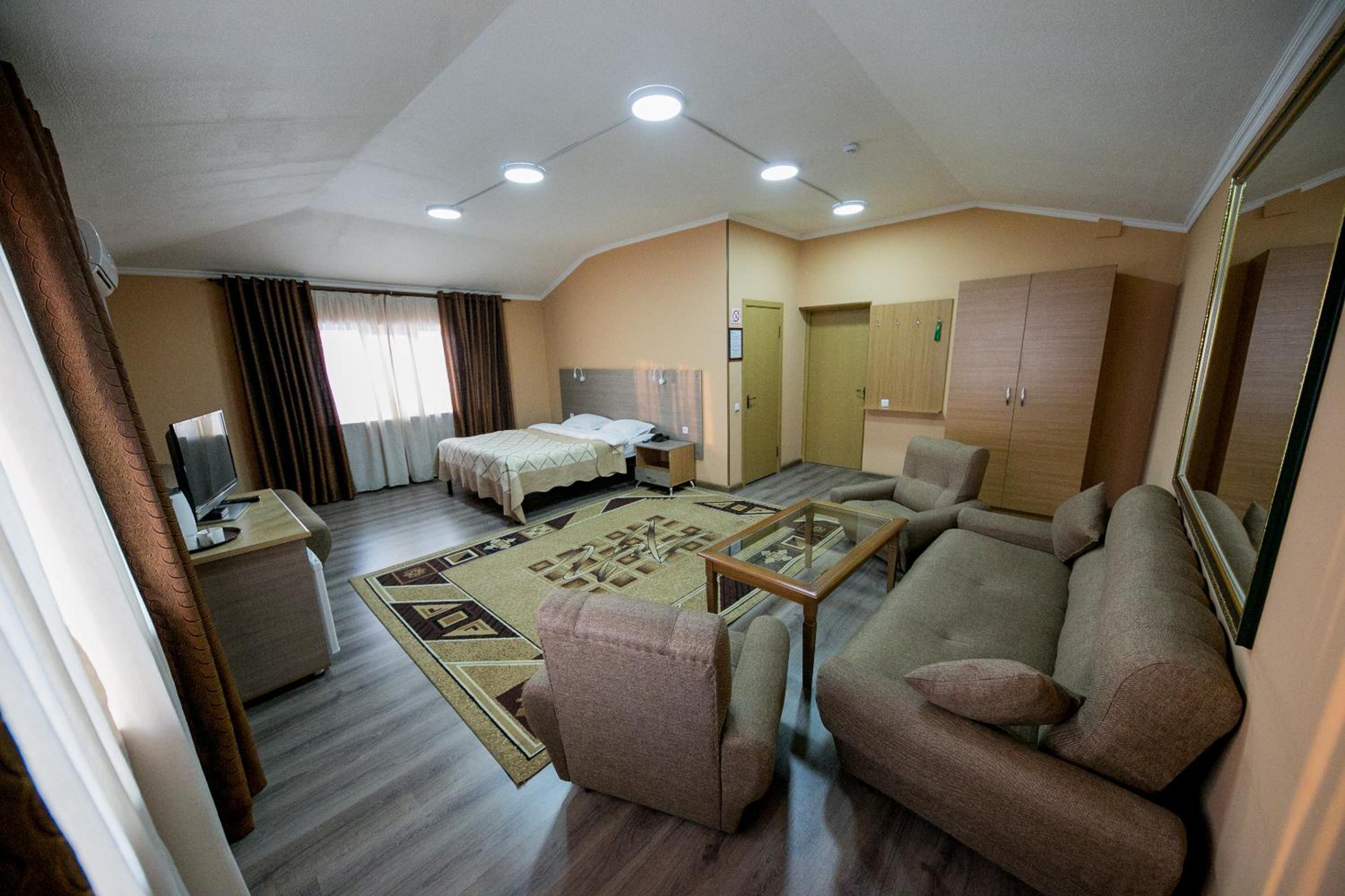 Deluxe Double Room photo 2