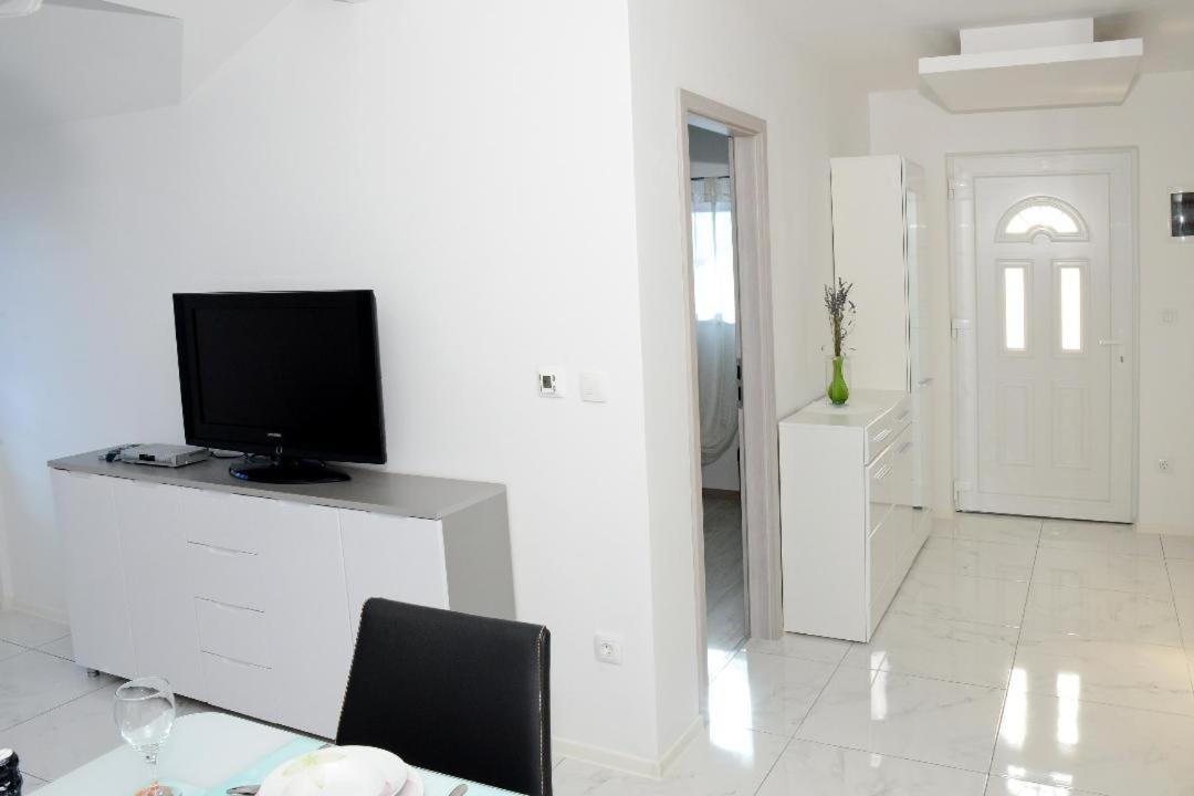 Apartment - Photo 21