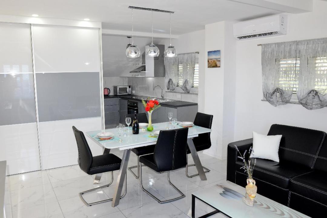 Apartment - Photo 29