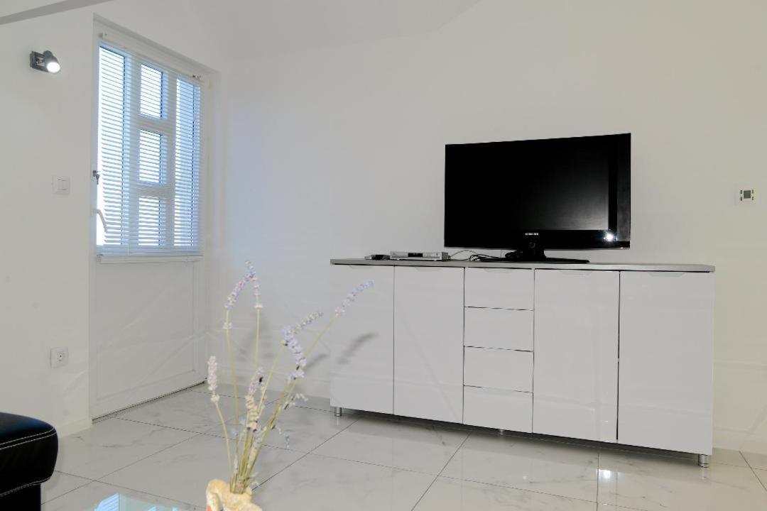 Apartment - Photo 19
