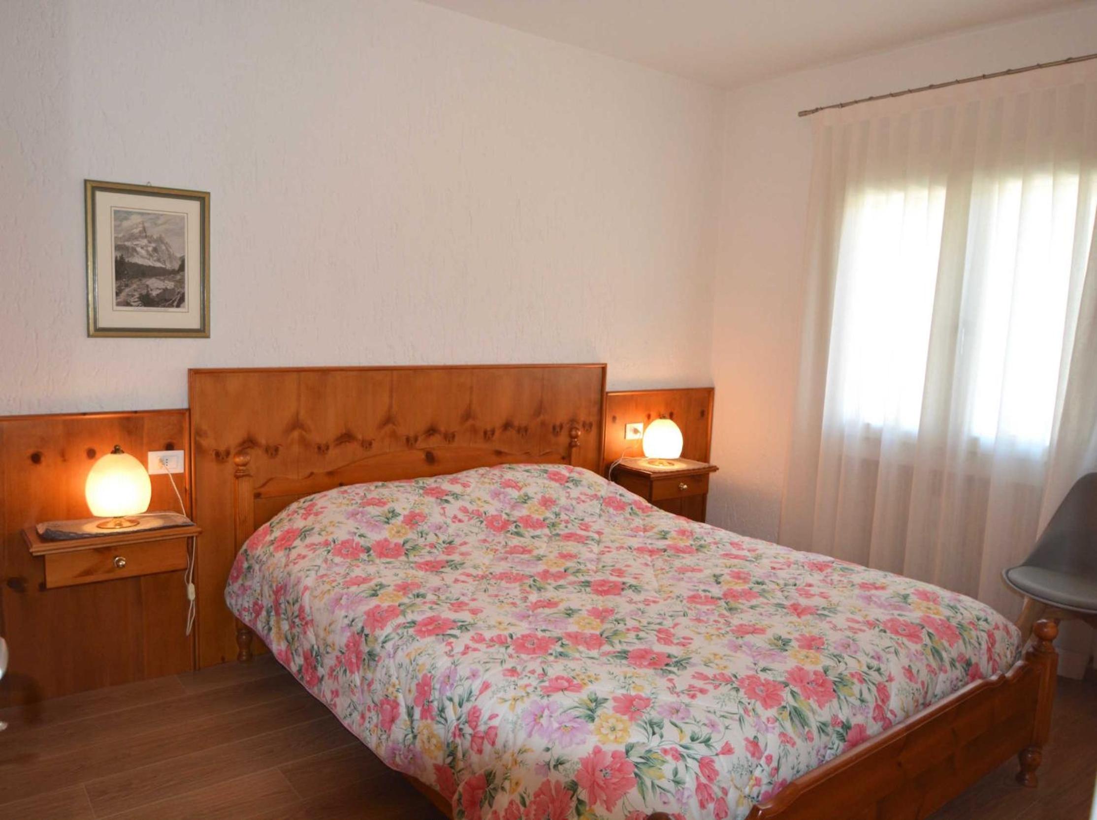 Two-Bedroom House photo 1