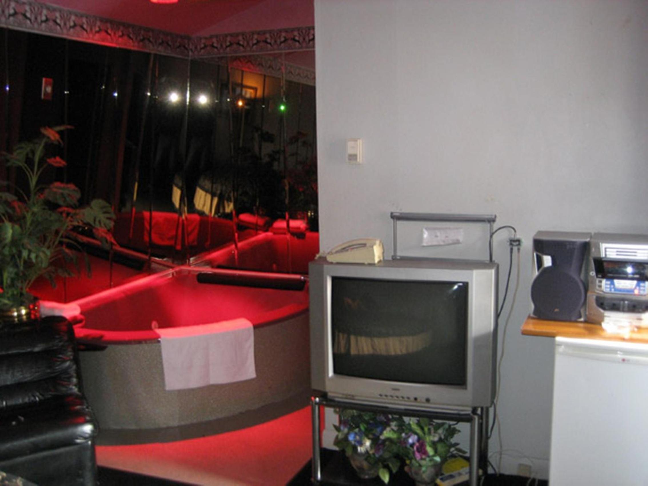 Queen Suite photo 2