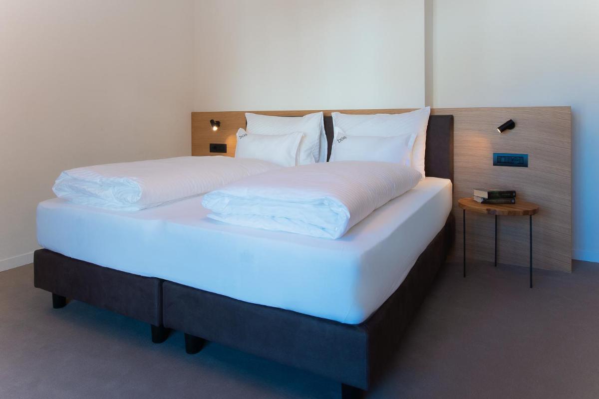 Deluxe Double or Twin Room with Balcony photo 3
