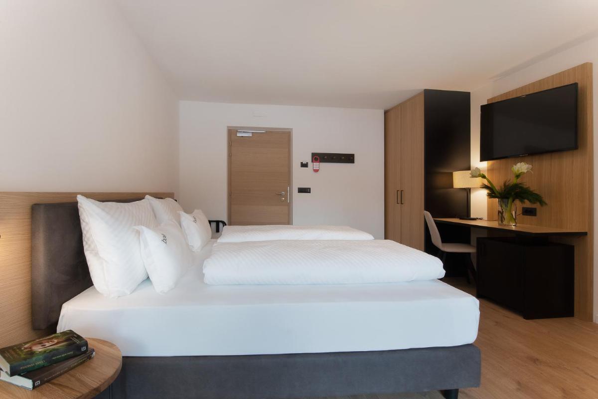 Triple Room with Terrace photo 1