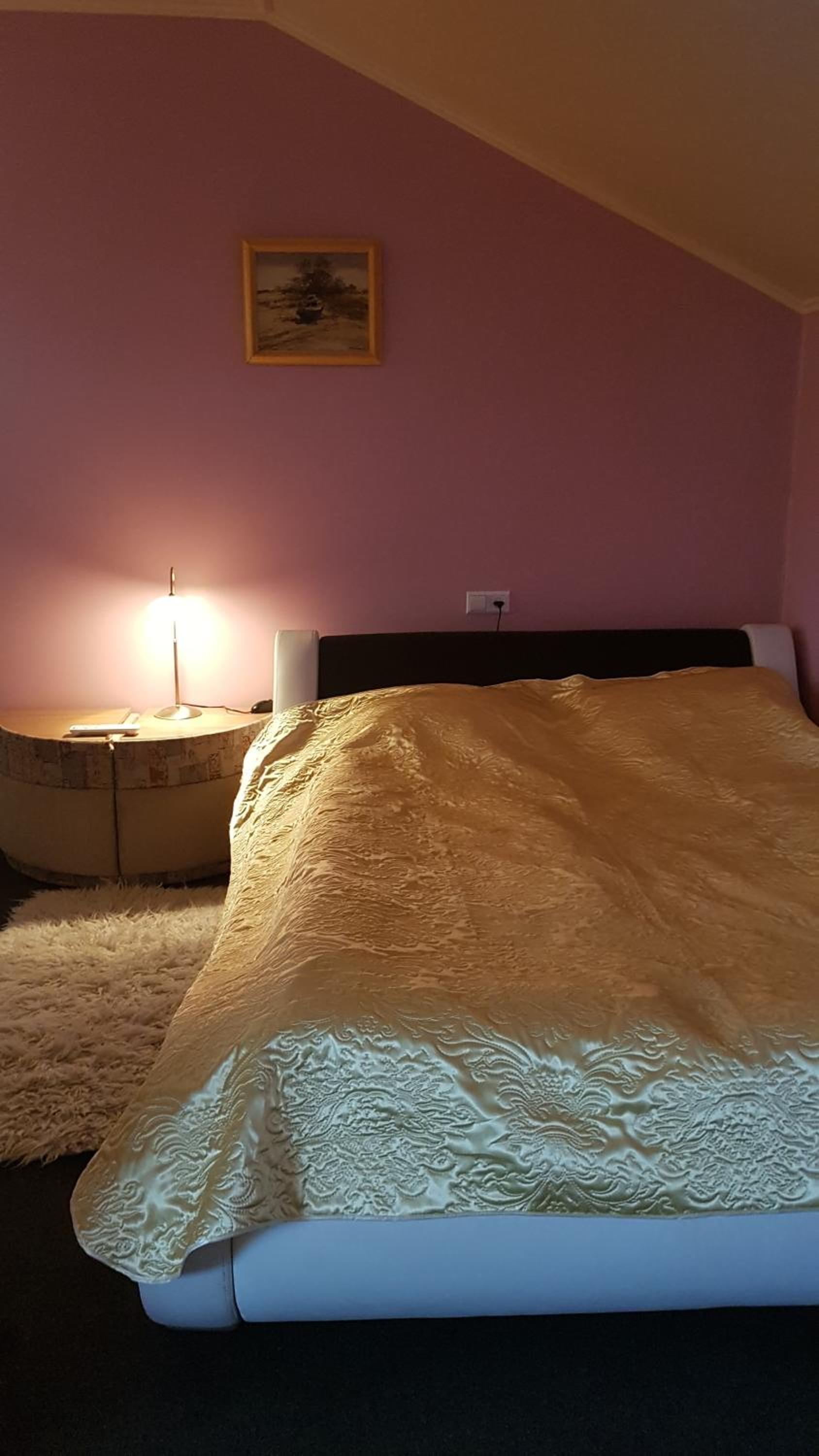 Double or Twin Room with Private Bathroom - Photo 6